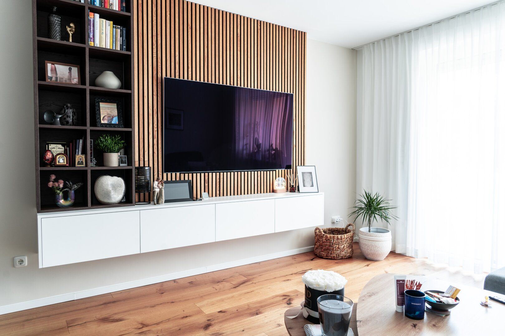**MIETKAUF** Kernsanierte 3 Zimmer Erdgeschosswohnung nähe Plus City