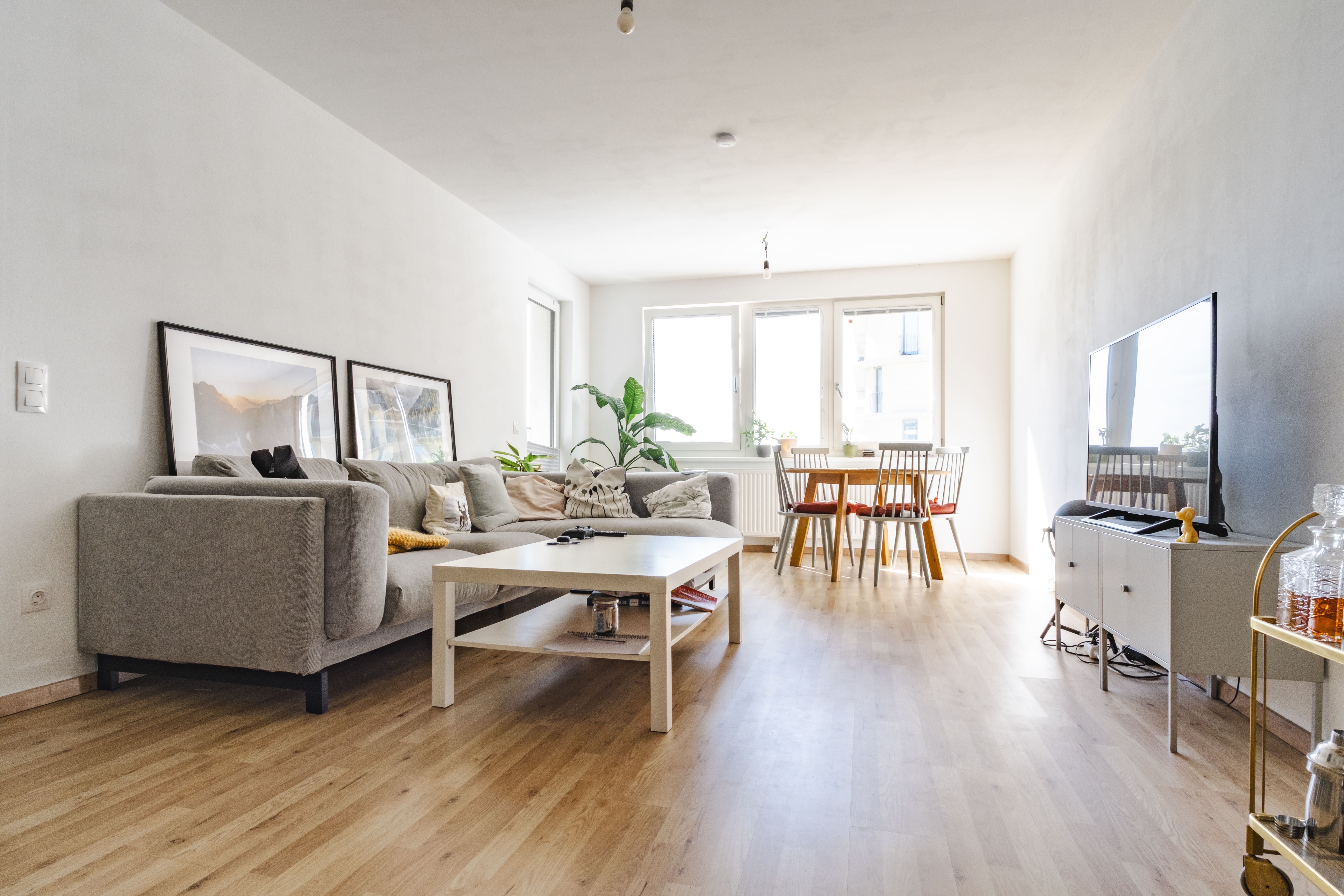 Sonnige Wohnung mit Balkon in Liesing (nahe U6)