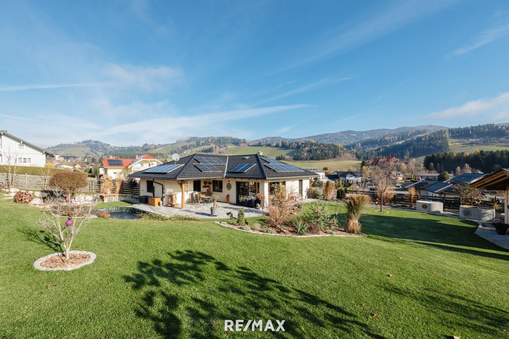 Einzigartiges Einfamilienhaus mit traumhaftem Gartenparadies und Pool in idyllischer Ruhelage in Reichenfels