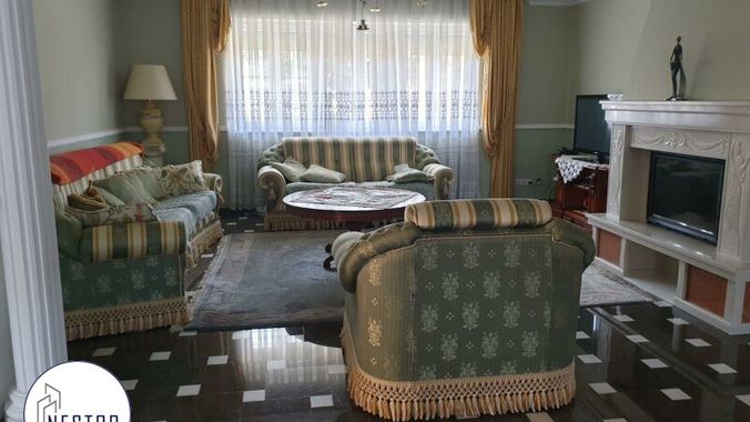 Villa - NESTOR Immobilien