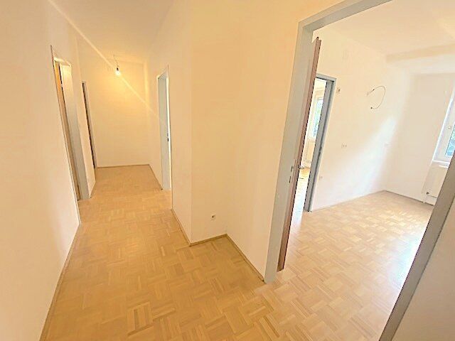 NEUER PREIS! PROVISIONSFREI VOM EIGENTÜMER! 5-ZIMMER GARTENWOHNUNG BEIM MARCHFELDKANAL! - More