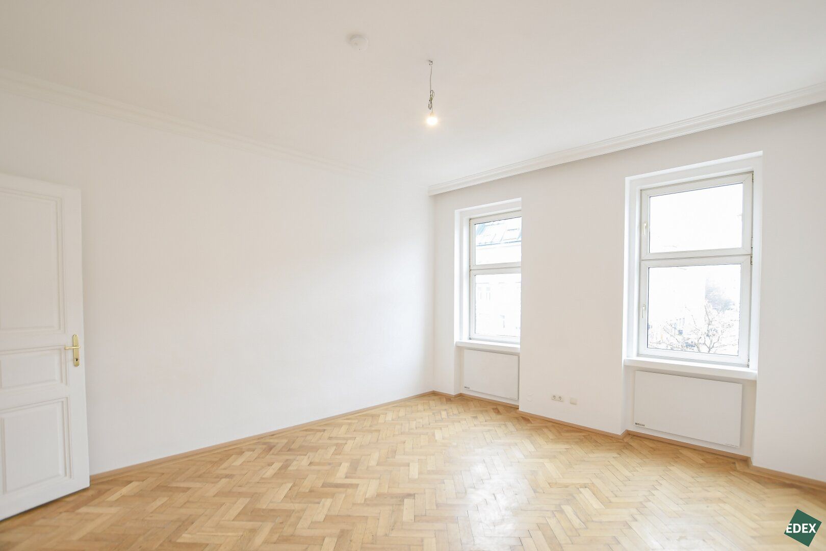 Charmantes und renoviertes 2-Raum-Büro/Ordination