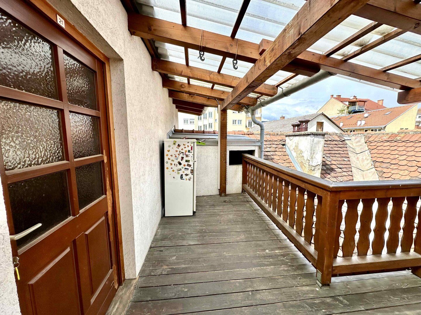 PROVISIONSFREI! Charmante 2-Zimmer-Wohnung mit sonniger Terrasse in zentraler Lage nahe Grieskai und Südtirolerplatz in Graz
