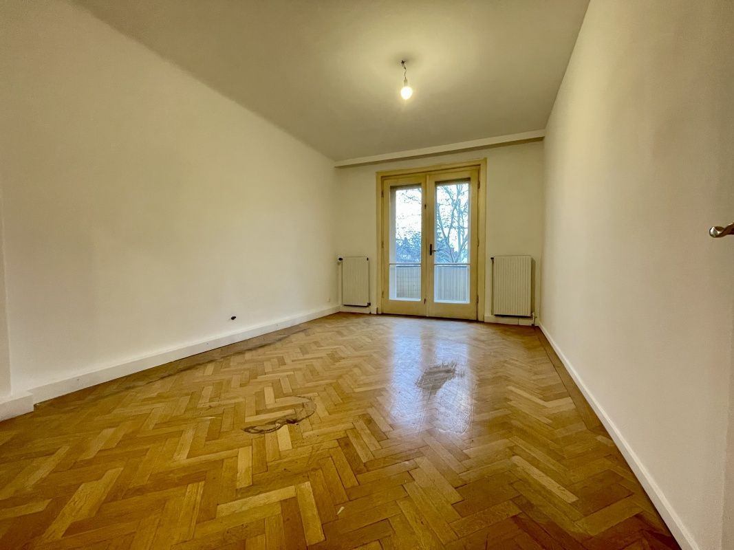 Sanierungsbedürftige 3-Zimmer-Wohnung in Vorteilslage