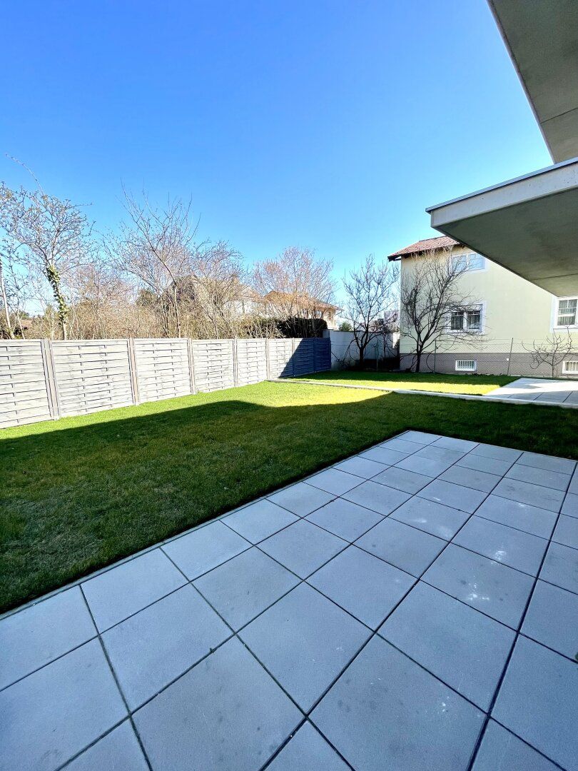 ERSTBEZUG! Traumhafte helle Gartenwohnung mit Fußbodenheizung und Luftwärmepumpe