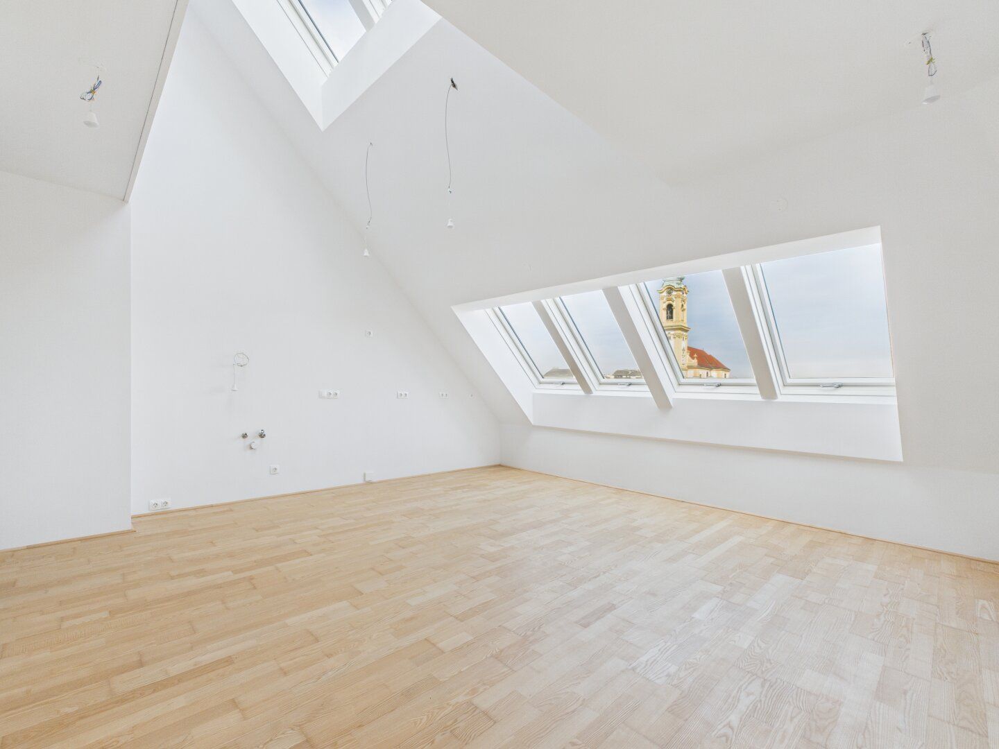 2-Zimmer Dachgeschosswohnung auf zwei Ebenen | Erstbezug in Stockerau