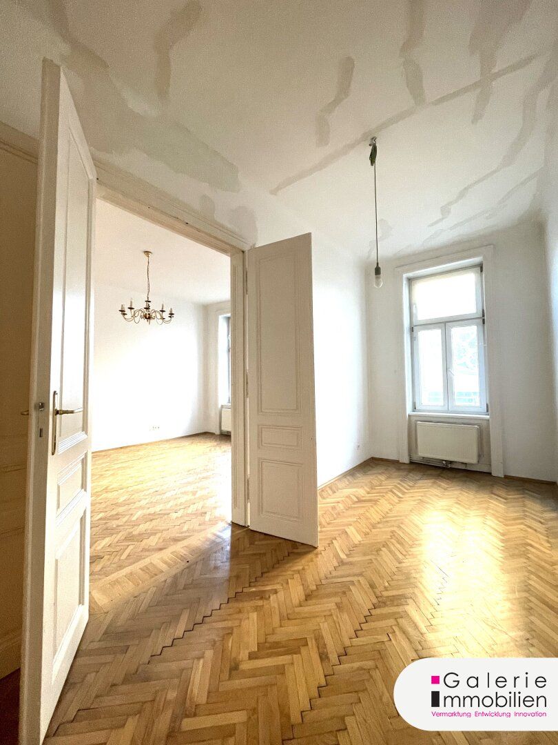 Sonnige, südseitige Altbauwohnung im 3. Liftstock