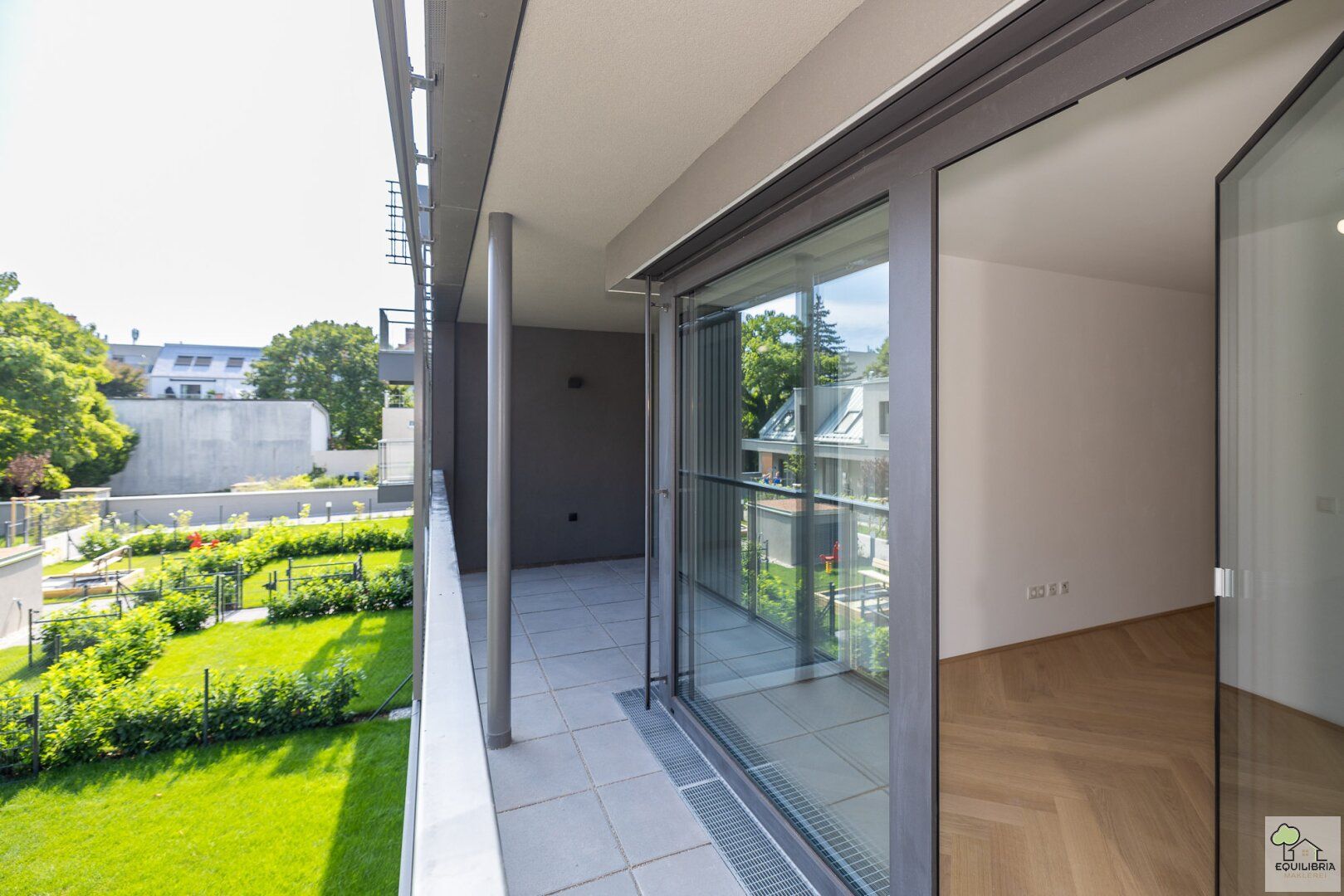 PROVISIONSFREI FÜR DEN KÄUFER! Fertiggestellte Neubauwohnung- in bester Lage mit Loggia - 3 Zimmer, 88m²