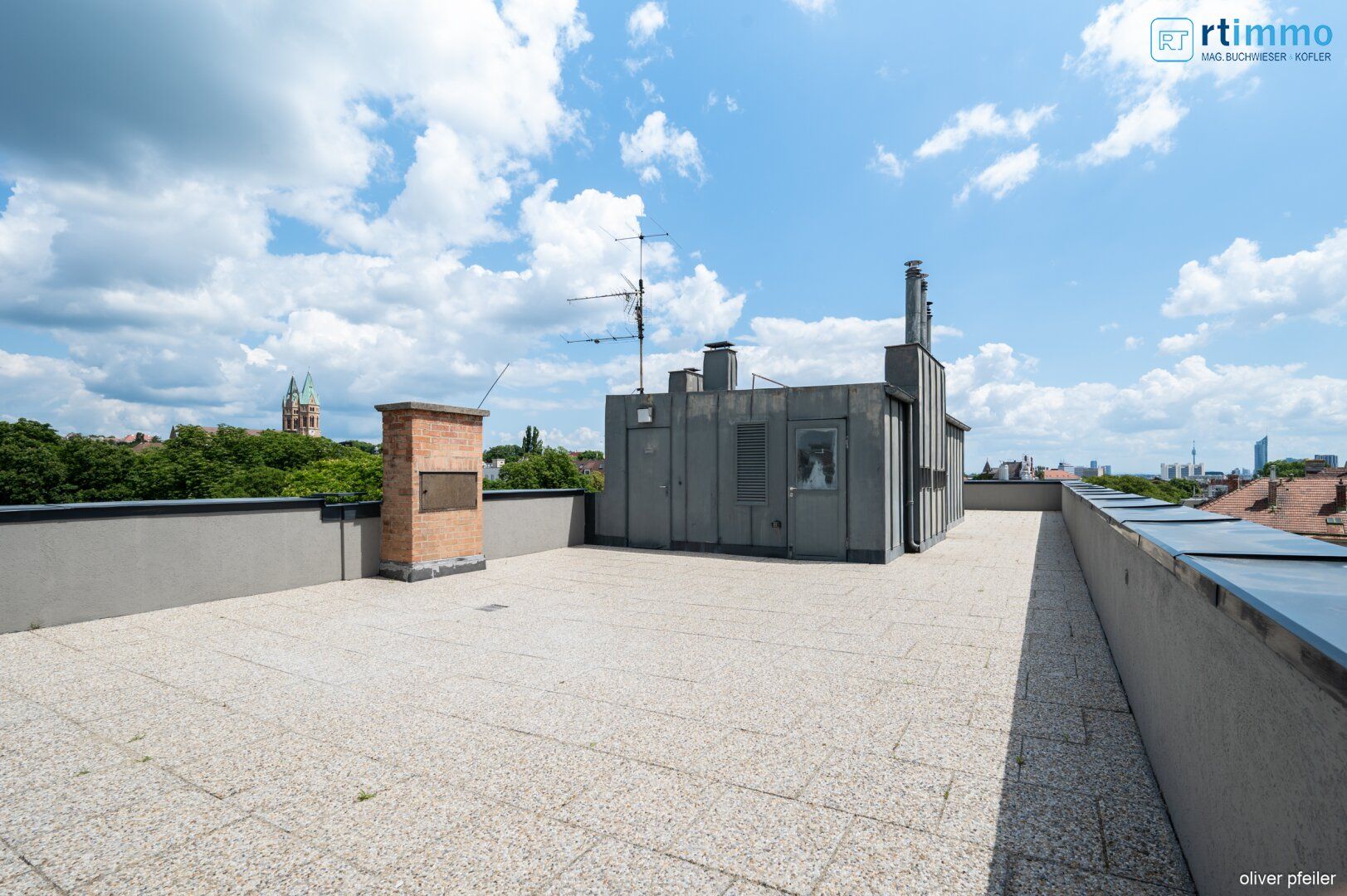 360 GRAD RUNDUMBLICK ÜBER DÖBLING von Ihrer 152qm Dachterasse und eine geräumige 4 Zimmer -Dachgeschosswohnung wartet auf Sie