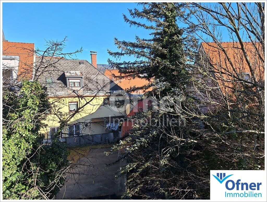 3-Zimmer-Wohnung mit Balkon, Bergblick und zentrumsnaher Ruhelage