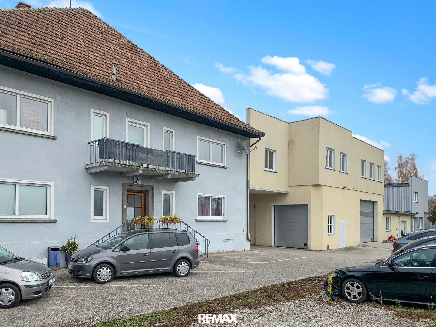 *RENDITEOBJEKT* Vielseitiges Gewerbeobjekt mit Lagerflächen, Büros und Arbeiterwohnungen am Stadtrand - Mehr