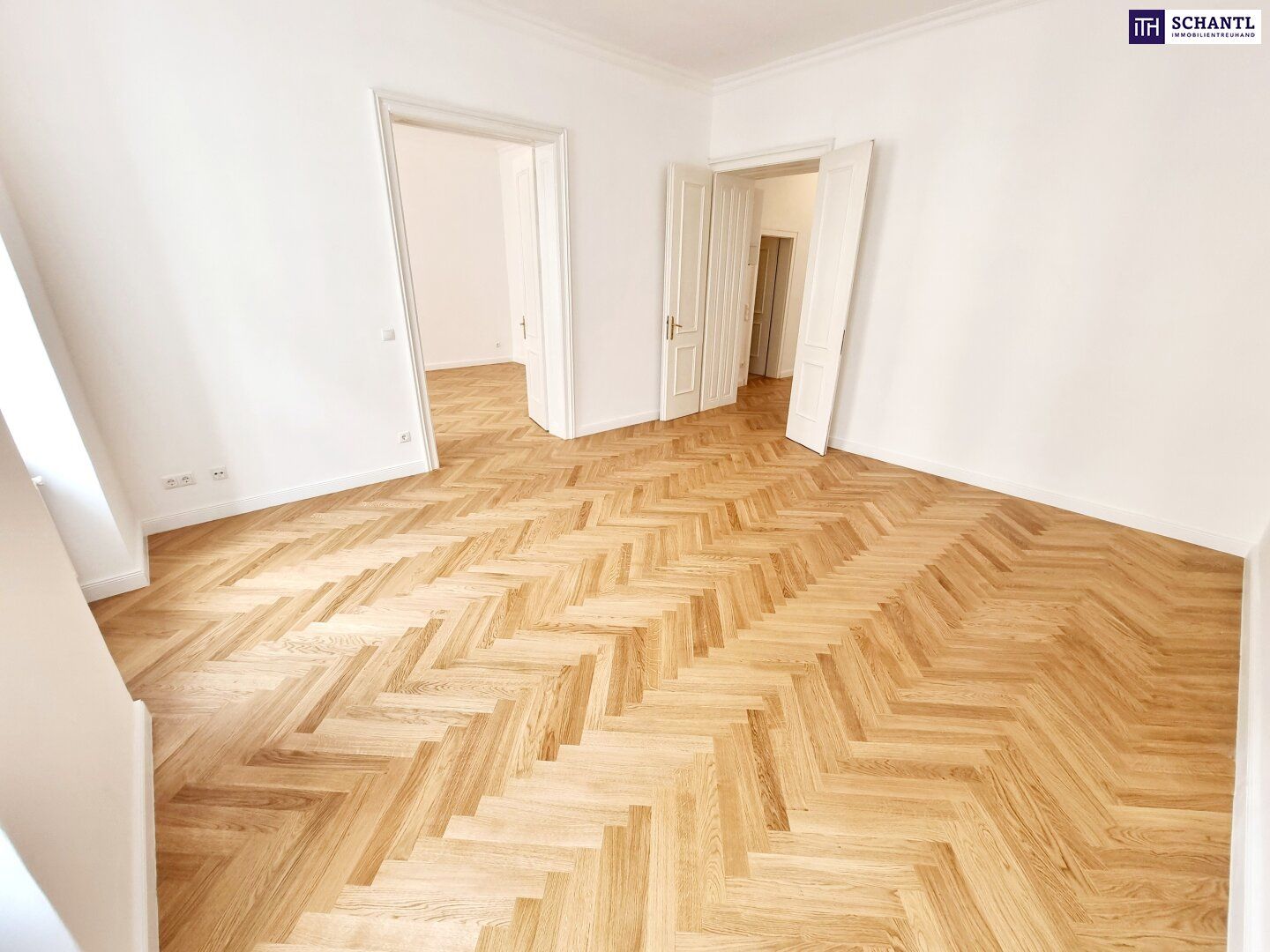 Stuck an der Decke. Gänsehaut im Herzen! 3 Zimmer und separate Küche in Bestlage in 1050 Wien! HIP und TRENDY die Gegend - Magisch schön das Altbauhaus - Ein MUST HAVE die Wohnung! TOP Infrastruktur + Beste öffentliche Anbindung!