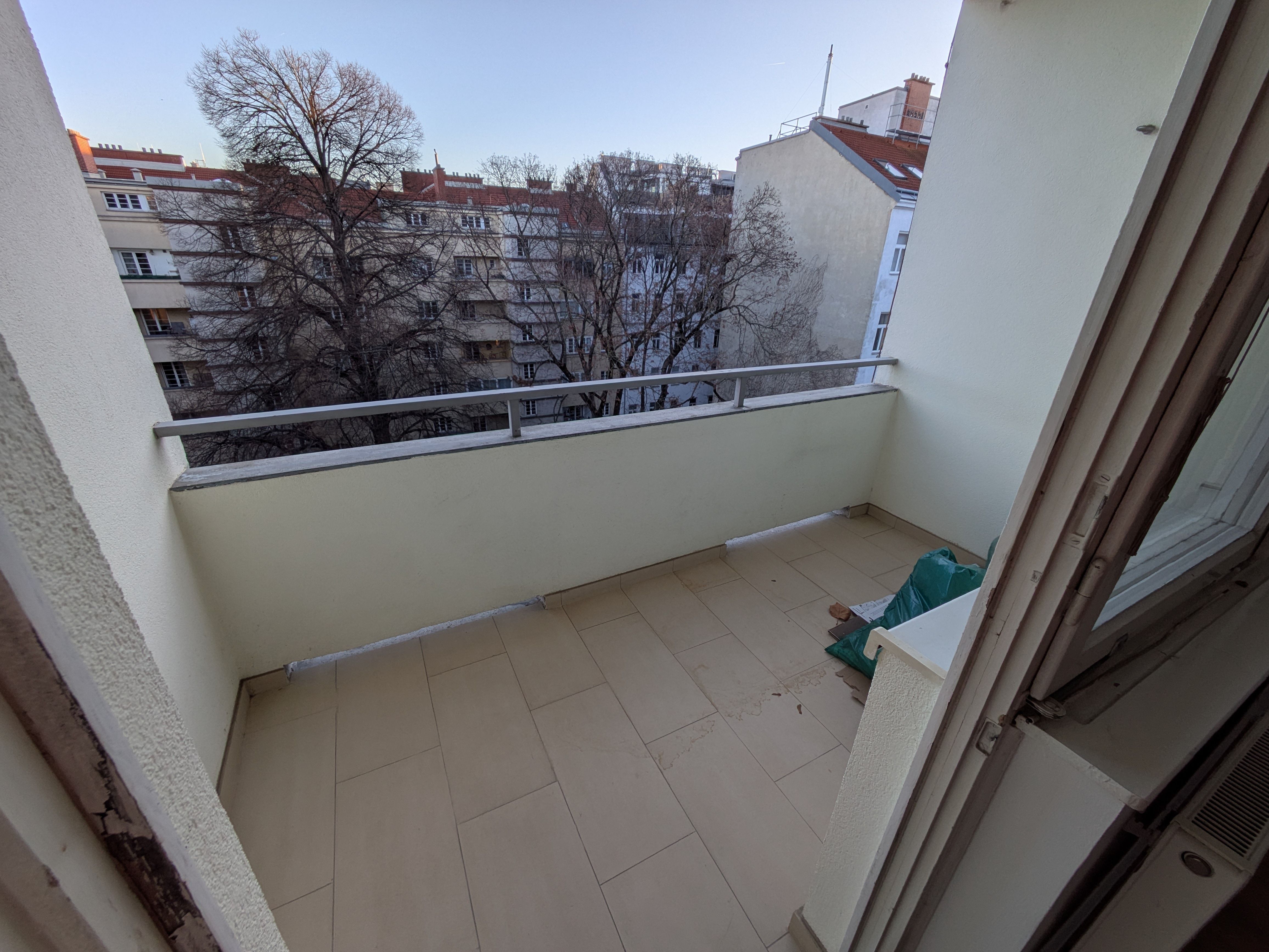 Dachgeschoss Wohnung Nähe Prater - mit Loggia