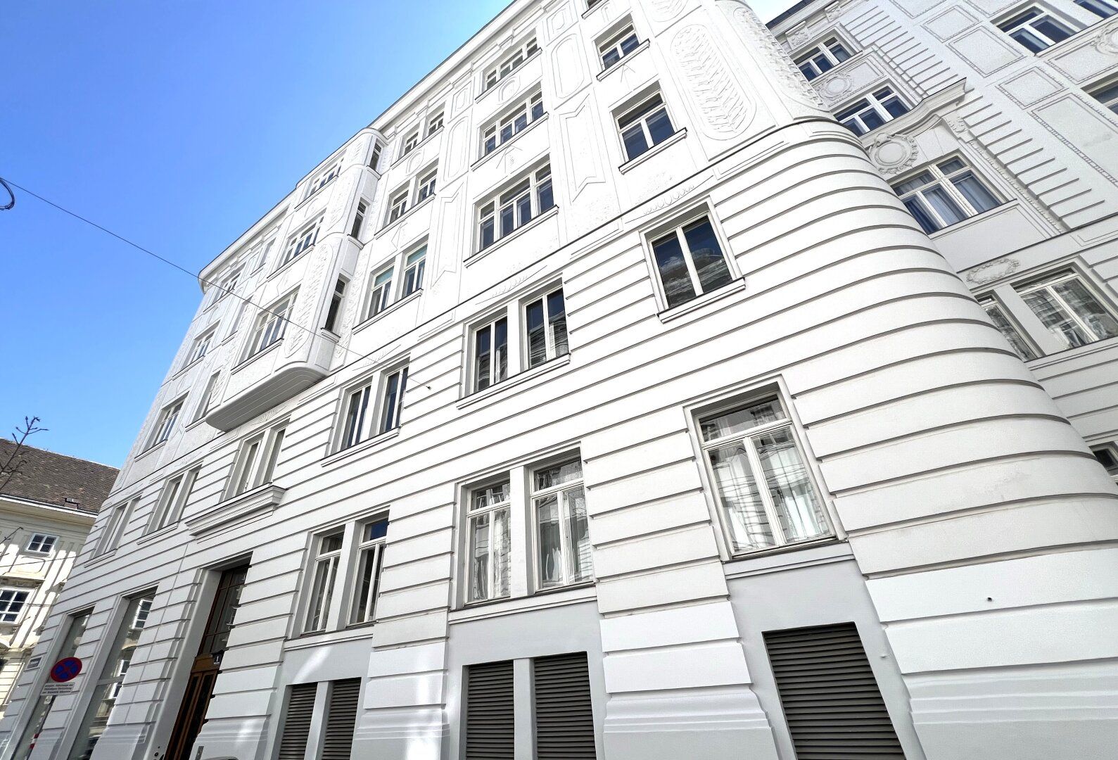Großzügige, stilvolle 5-Zimmerwohnung in Top Lage