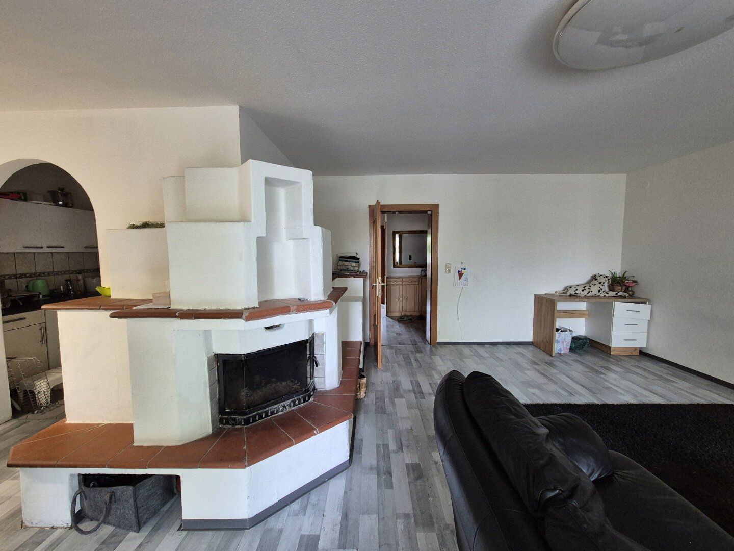Zentrumsnahe 4 Zimmerwohnung mit Balkon und Tiefgarage