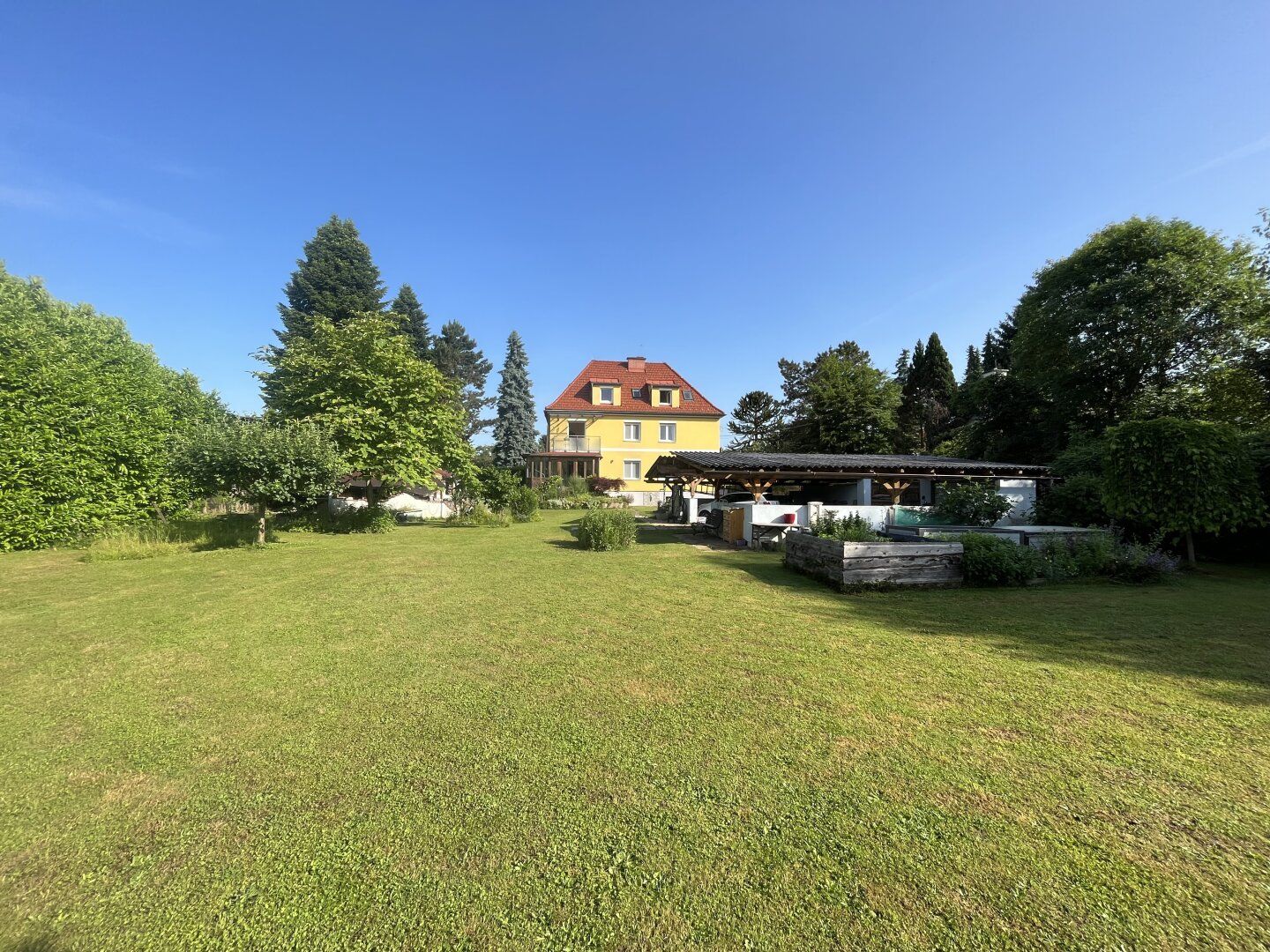 Wunderschönes Einfamilienhaus in exklusiver Lage mit rund 1.996 m² Grund in St. Peter