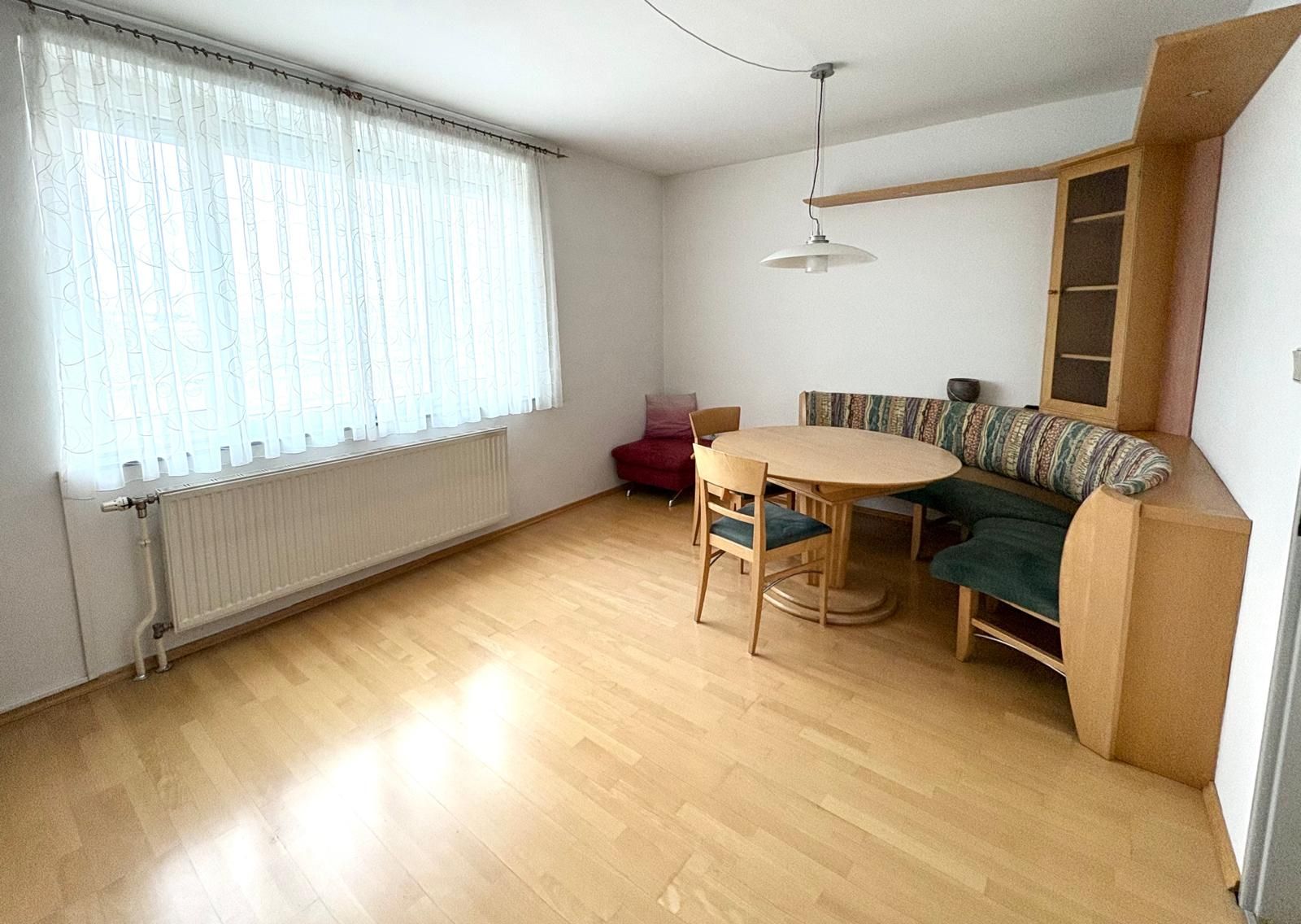Eingerichtete 2-Zimmer-Wohnung mitten in Wels - auch WGs möglich - provisionsfrei