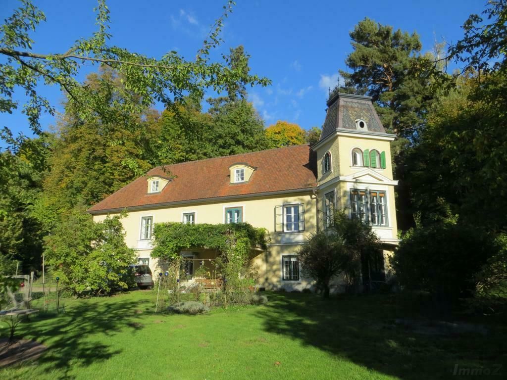 Graz - Rosenberg: Geschichtsträchtige Villa in Bestlage