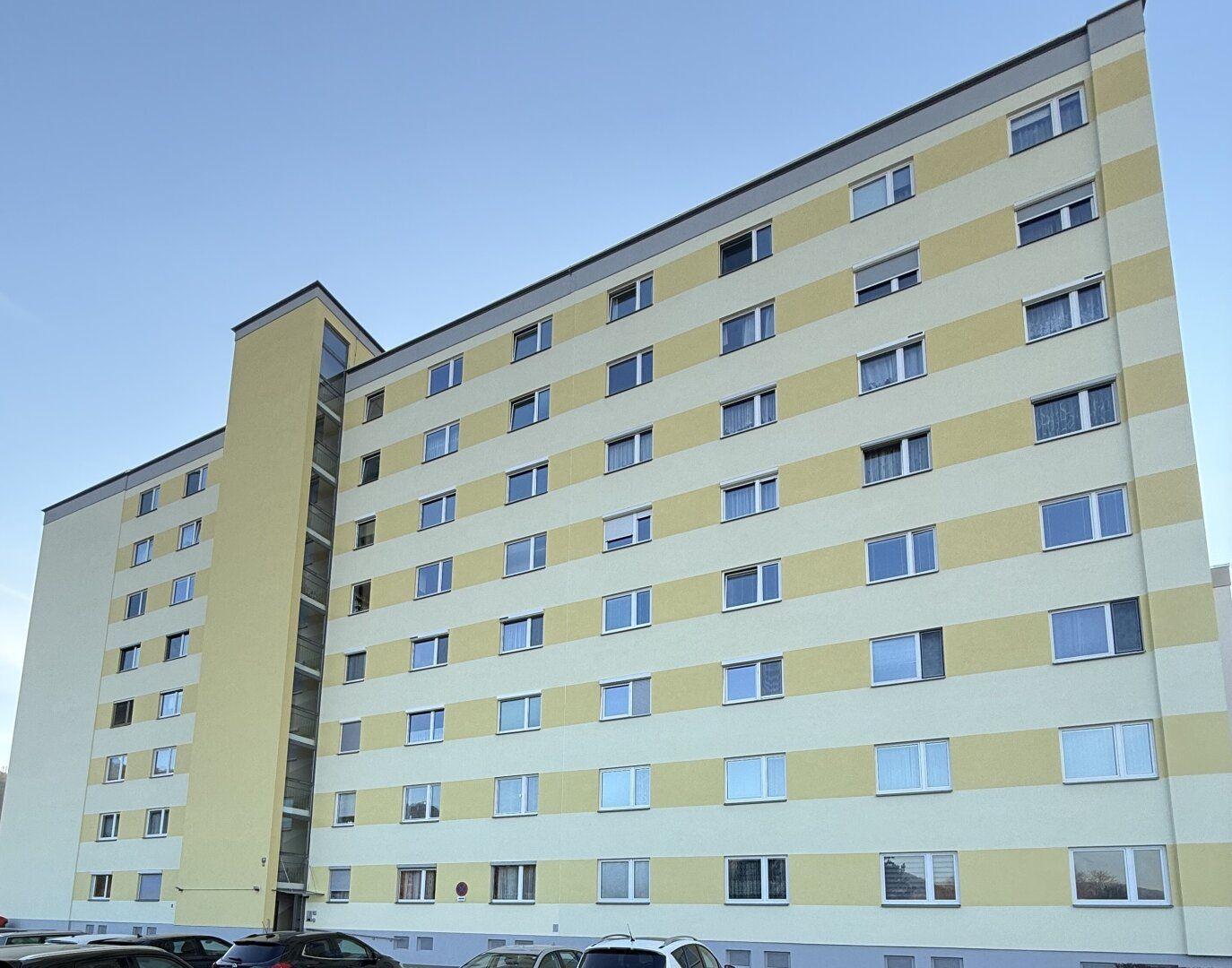 Attraktive 2-Zimmer-Wohnung mit Einbauküche und Loggia!
