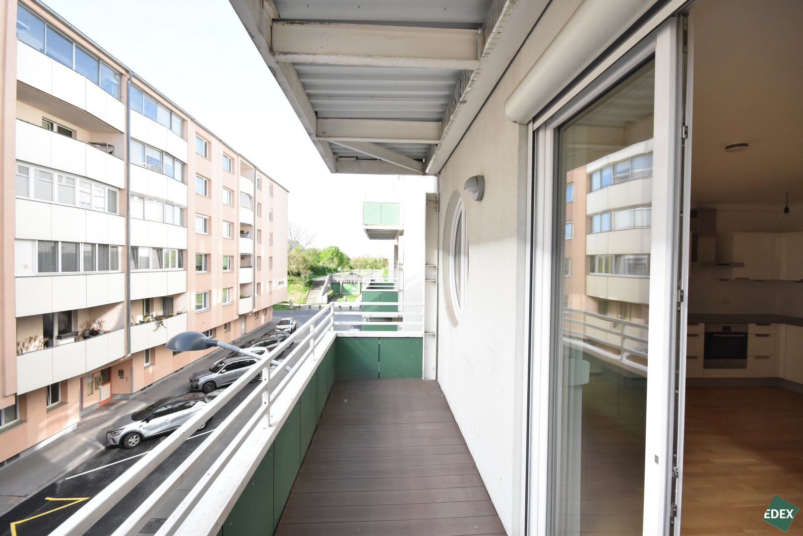 Schöne 2-Zimmer-Wohnung mit Loggia in Donaunähe