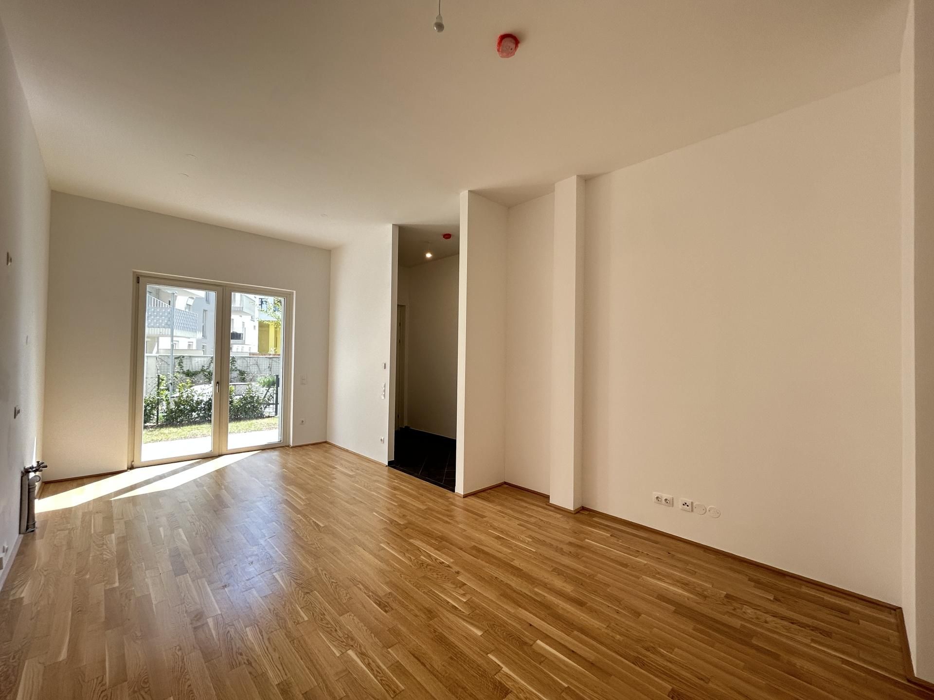 Exklusive 3-Zimmer-Gartenwohnung in 1210 Wien - Wohnen mit Terrasse & Grünfläche!