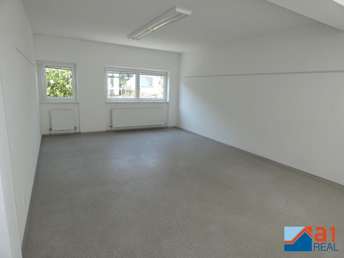 Großzügiges Büro in Traun zu mieten! - Ansicht 4