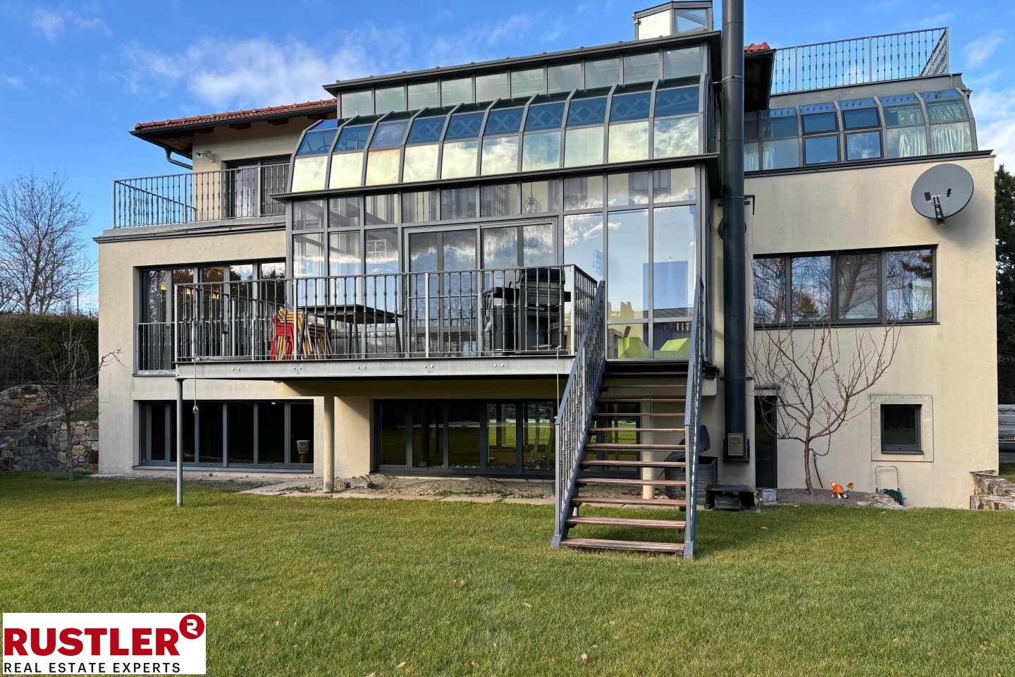 Ein Rückzugsort der Extraklasse - Villa mit unvergleichlichem Panorama in Brunn am Gebirge