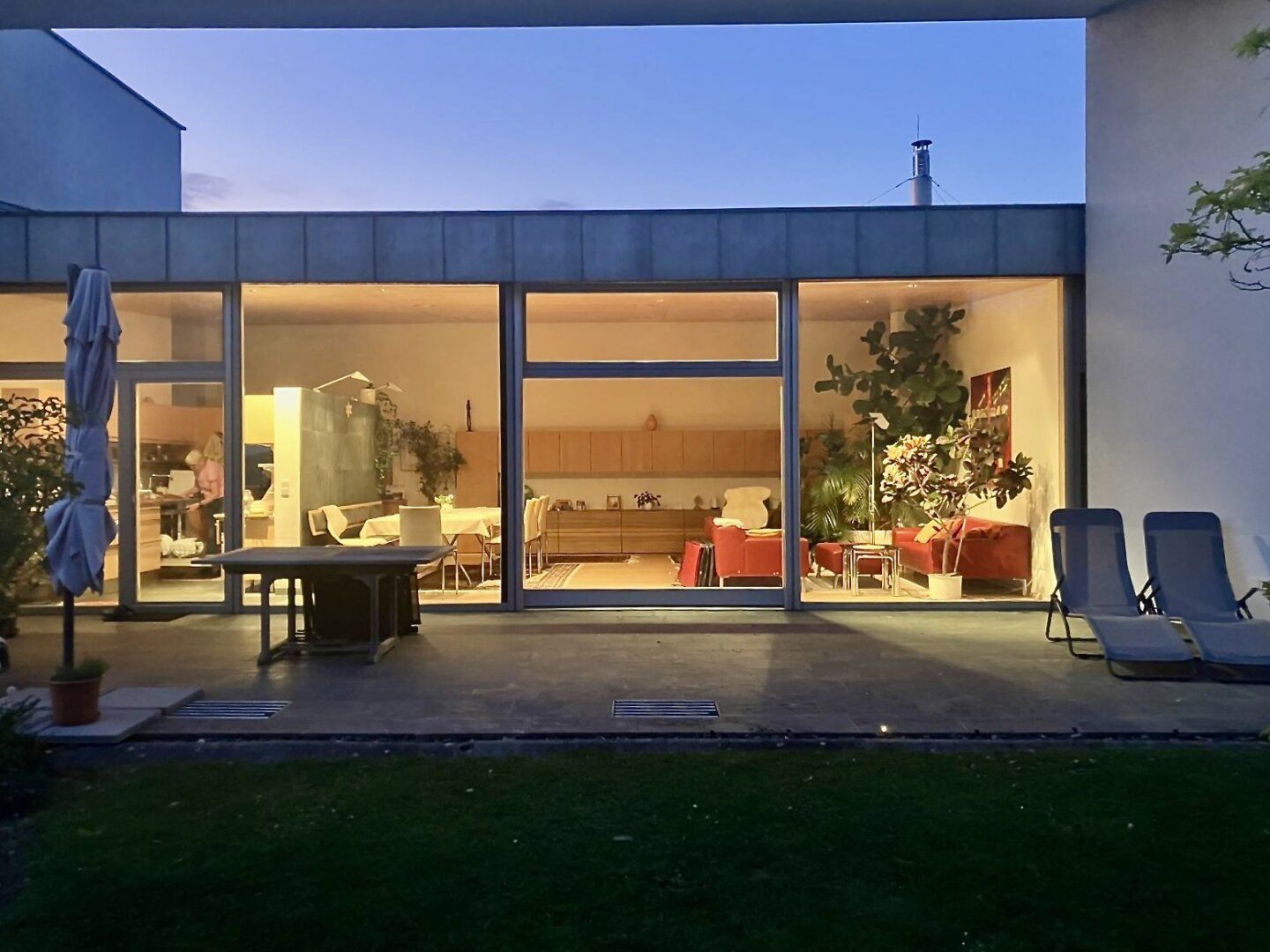 Architekten-Villa in traumhafter Landschaft - ein Rückzugsort mit höchster Wohnqualität.