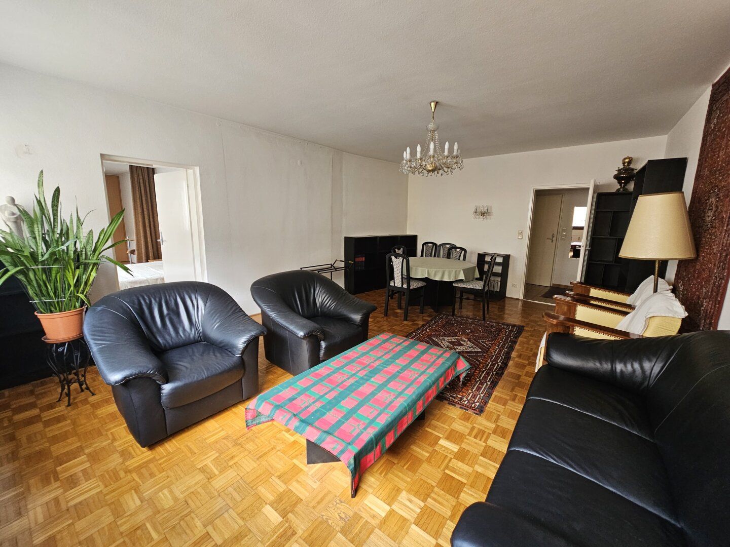 Gut geschnittene Stadtwohnung / Gehnähe zum 1. Bezirk