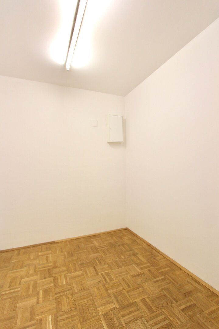Zentral begehbares Büro im 4. Stock eines Bürogebäudes - inklusive Heizkosten! - Ansicht 5