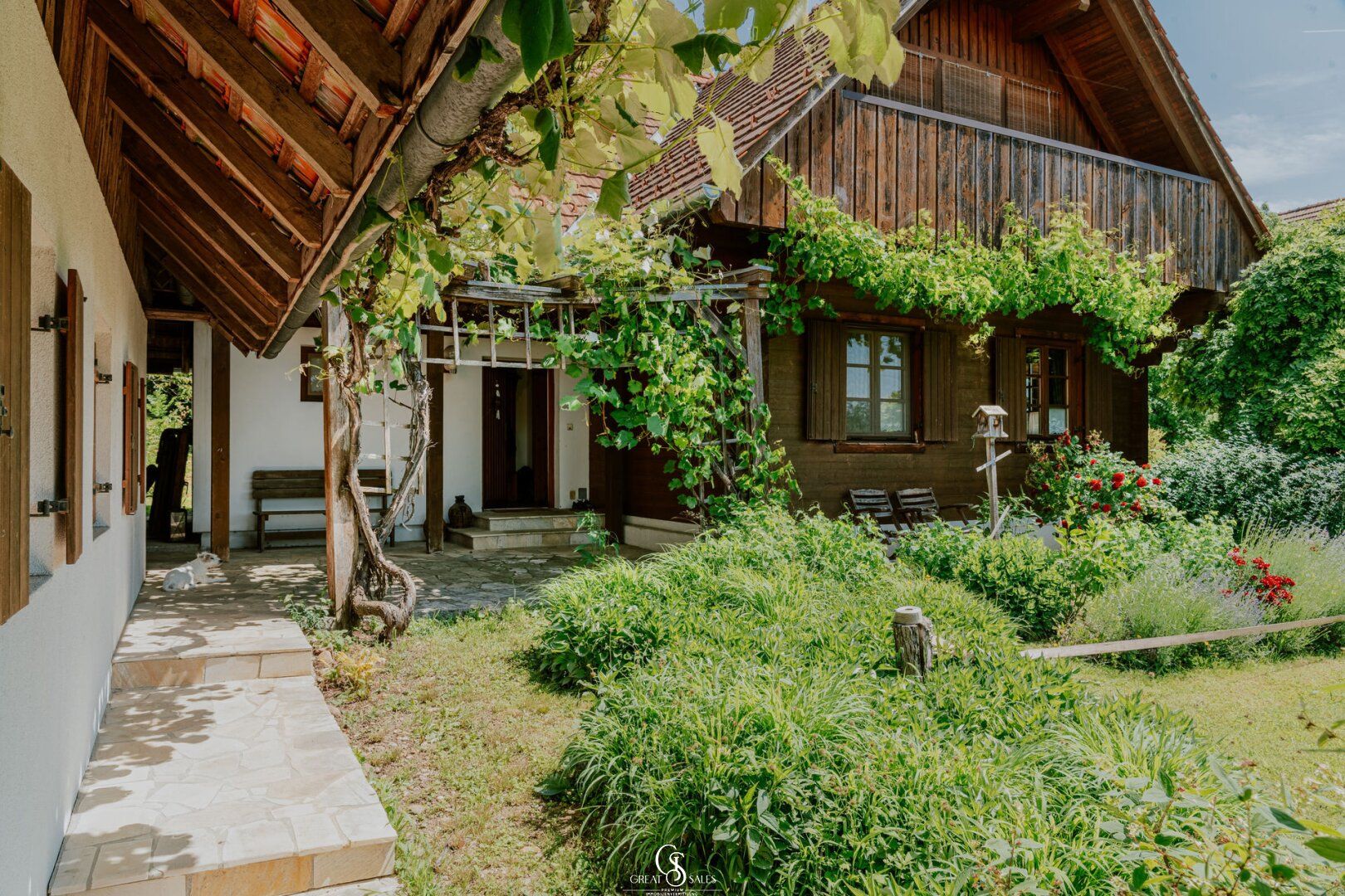 Idyllisches Einfamilienhaus mit Nebengebäude auf großzügigem, nach Süden ausgerichtetem Grundstück in Bierbaum