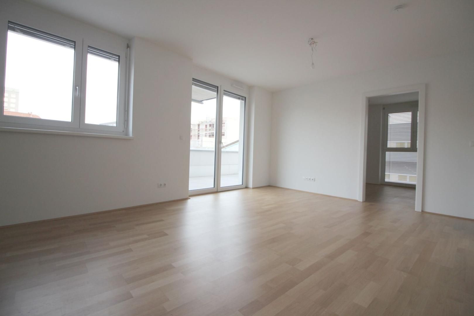 MODERNE 3-ZIMMER-WOHNUNG MIT GROSSER TERRASSE - NÄHE FH IN EGGENBERG!