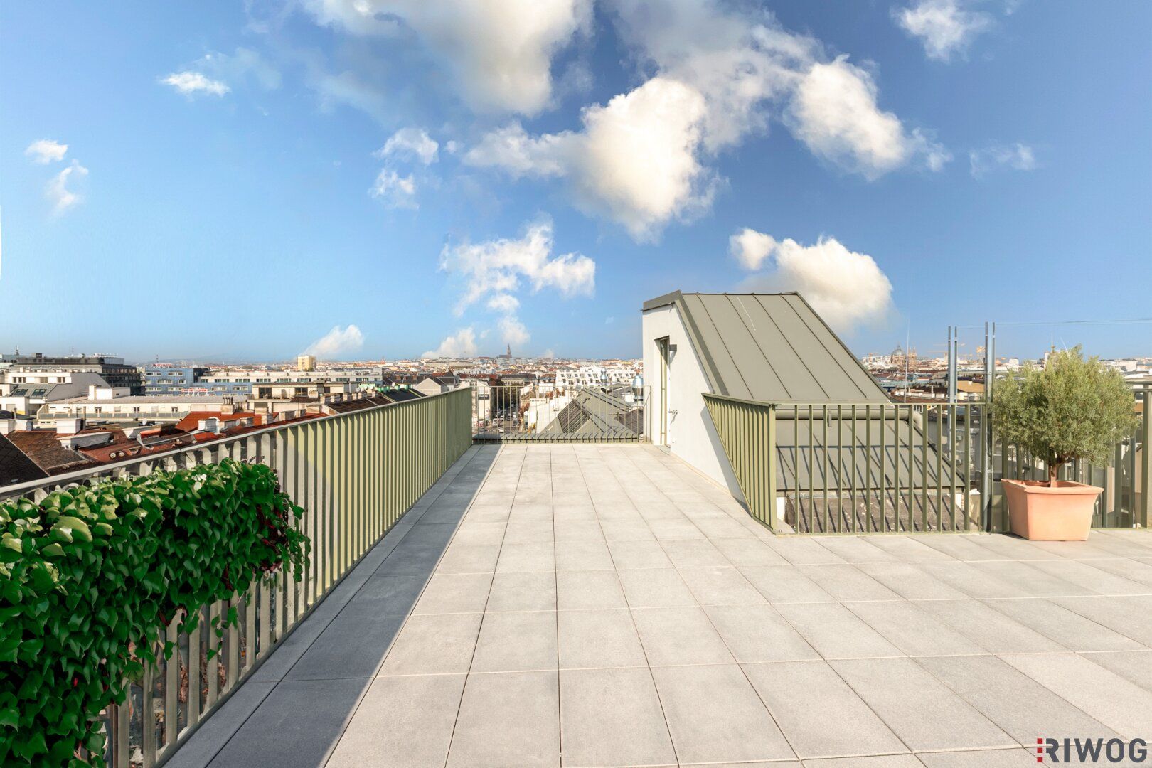 JETZT PROVISIONSFREI | ERSTBEZUG | PENTHOUSE mit ca. 59 m² PANORAMA-DACHTERRASSE | 4-Zimmer | TG-Stellplatz optional | Nachhaltiges Wohnbauprojekt