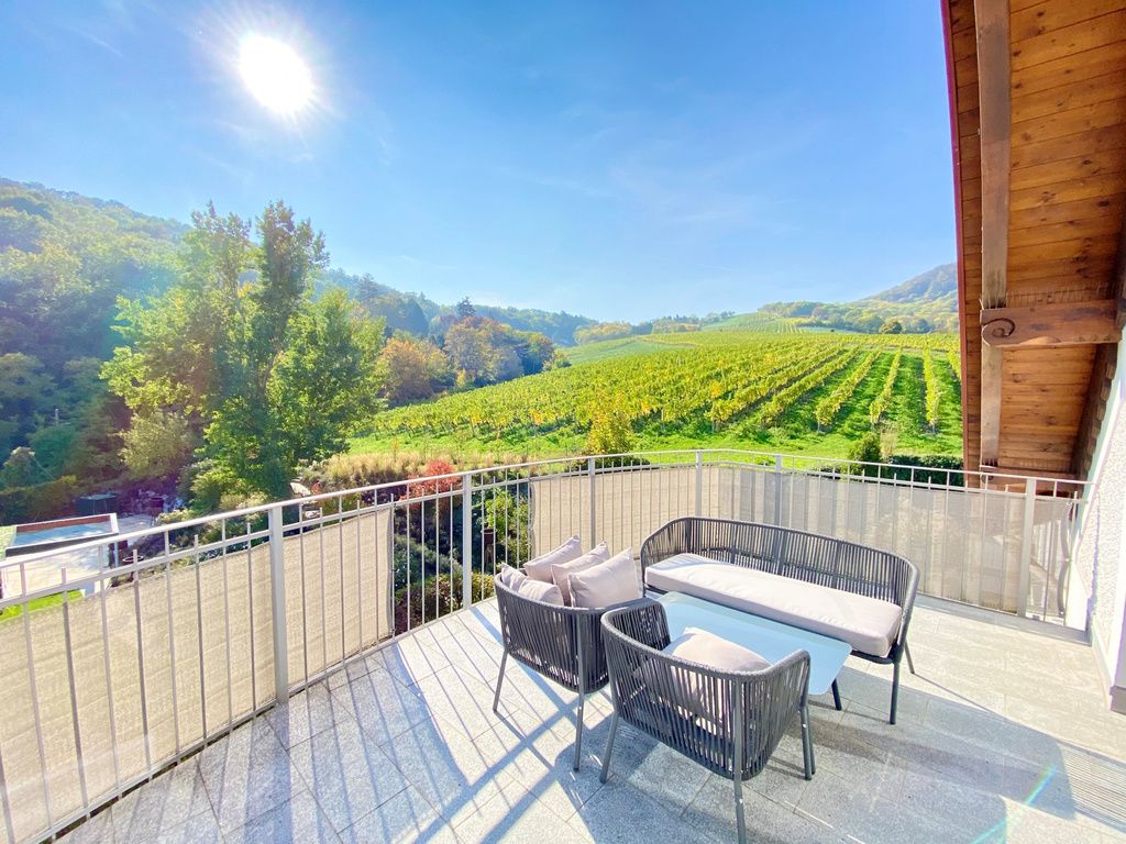 NATUR TRIFFT DESIGN | TOPLAGE | WEINBERGBLICK | EXKLUSIVE, HELLE 4 ZIMMER | TERRASSE