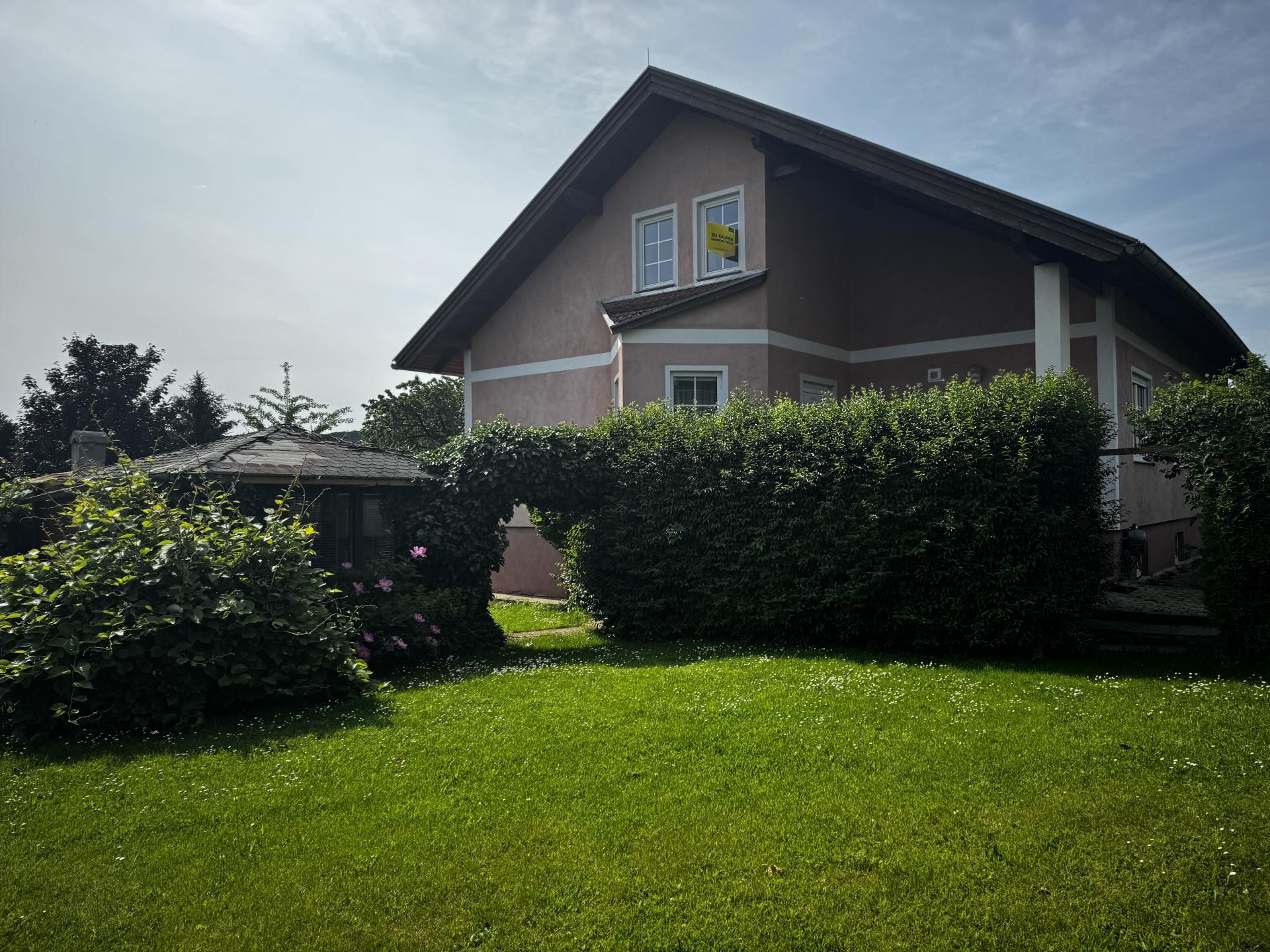 Sofort bezugsfertiger Bungalow mit Gartenparadies! 60 min von Wien!