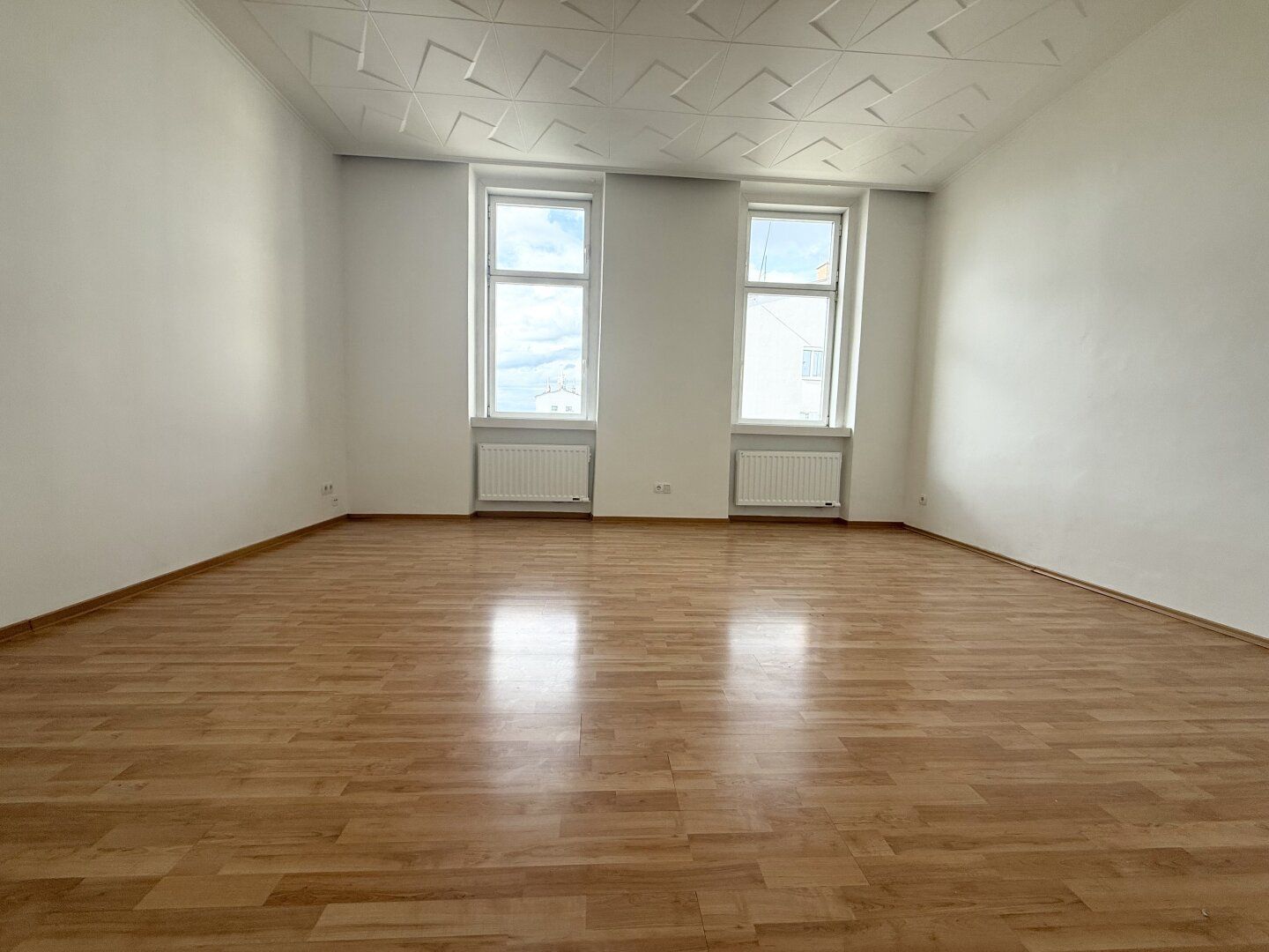1 Zimmer Wohnung in 1120 bei U4 und U6 Stadion zu vermieten!