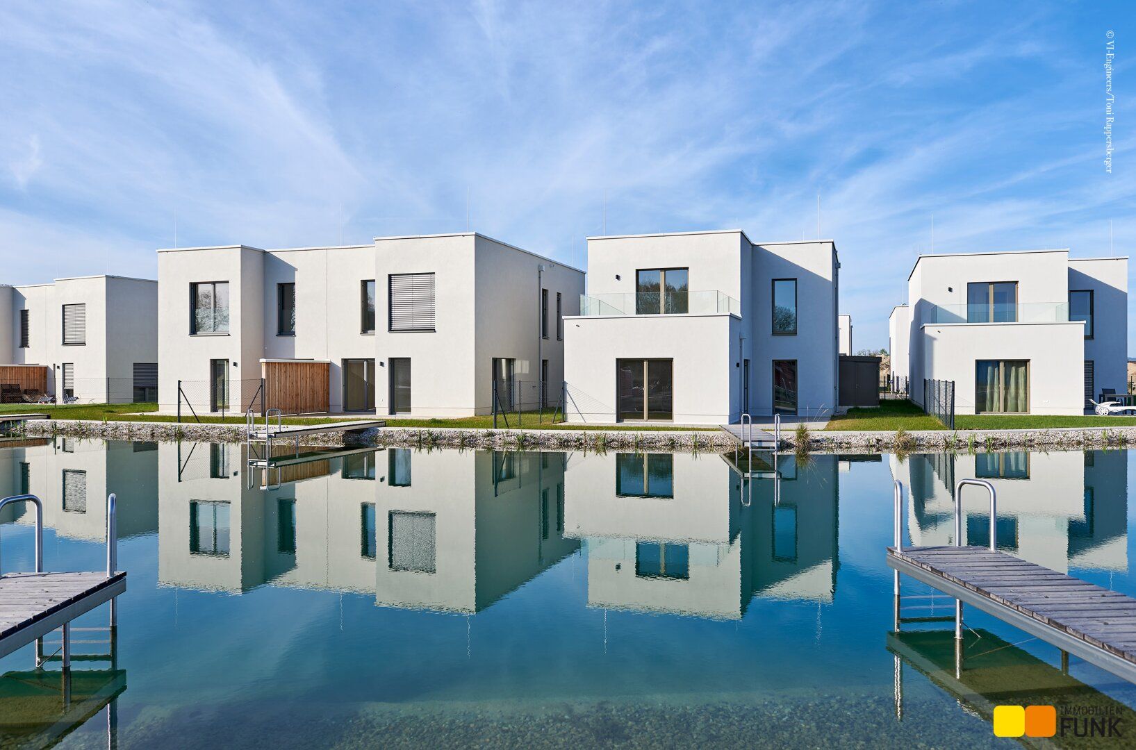 Mein Haus am See. Sonnenweiher Grafenwörth. Open House am Fr.,9.5., 14 bis 17 Uhr. Am Werd 33.