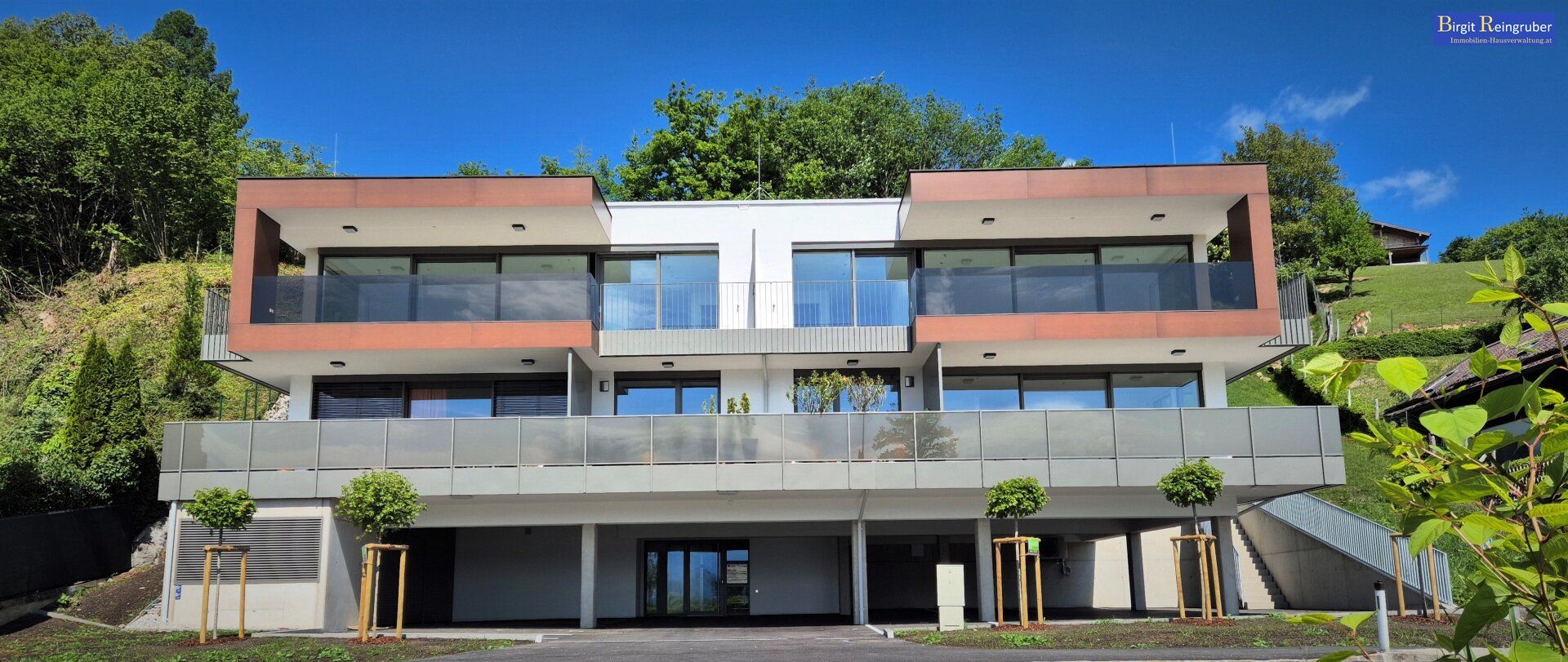 Dachgeschoßwohnung in Mondsee: Erstbezug mit Balkon und modernem Komfort!