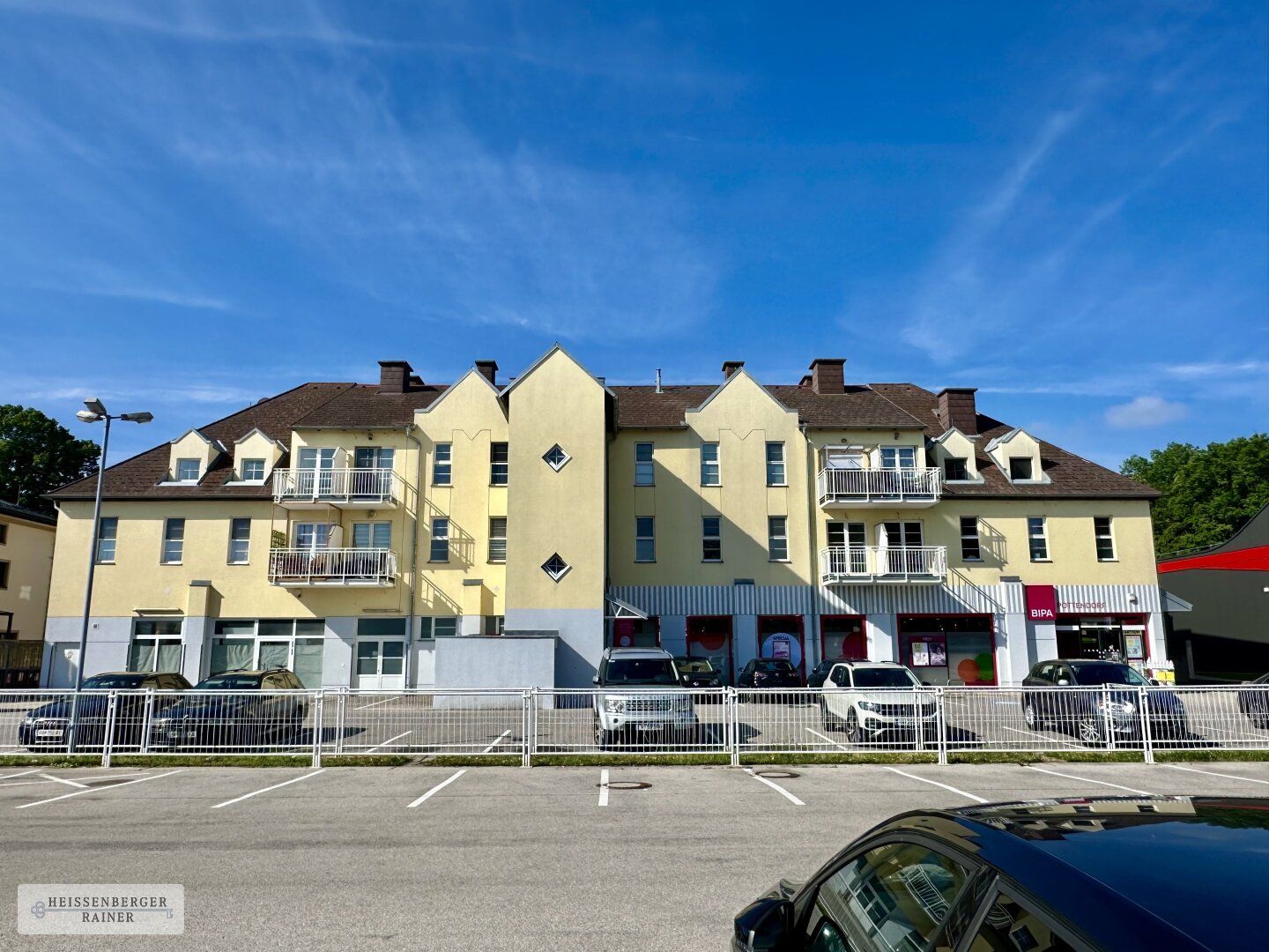 SCHLOSSPARK POTTENDORF /// schöne 3-Zimmerwohnung, neue Küche, Balkon