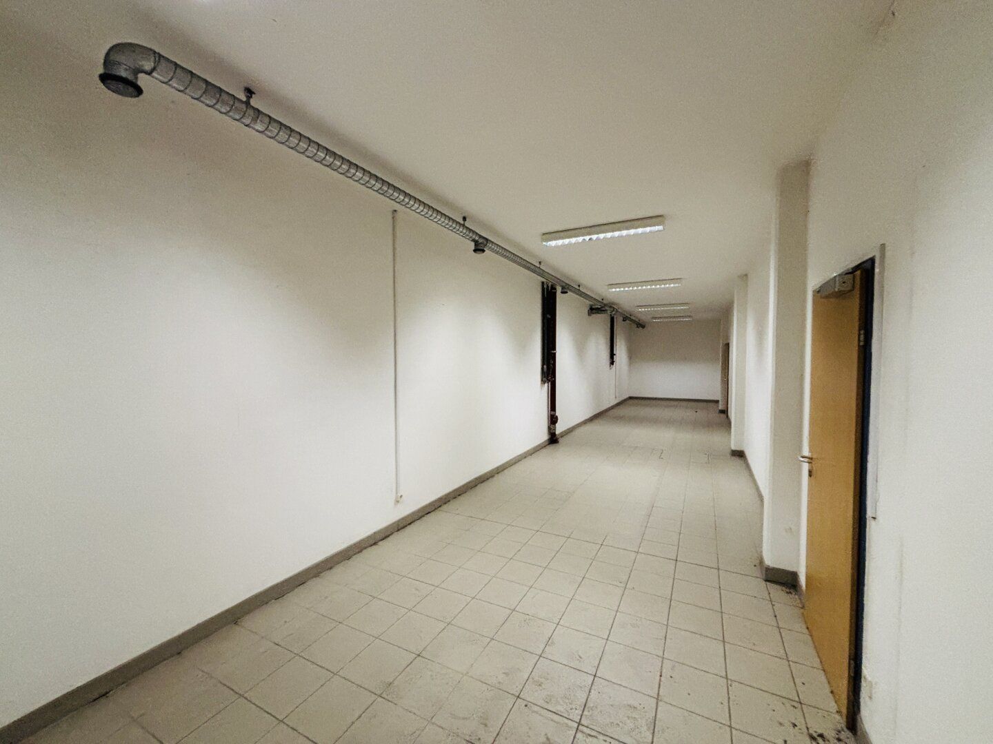 Modernes Büro / Großraumbüro mit flexibler Nutzung - ideal für Shared Office oder Unternehmensstandort - Ansicht 3