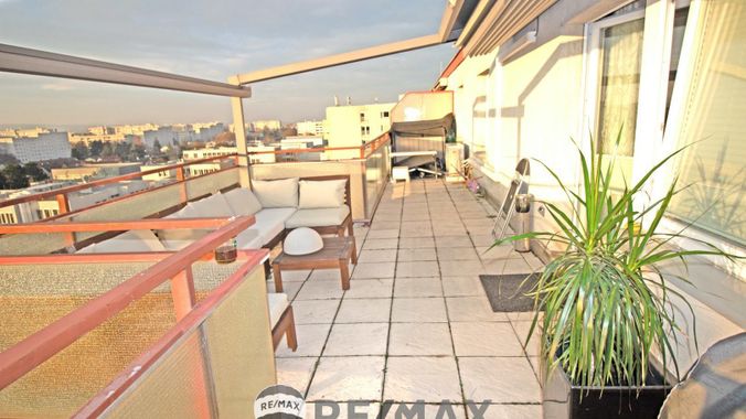Terrasse b