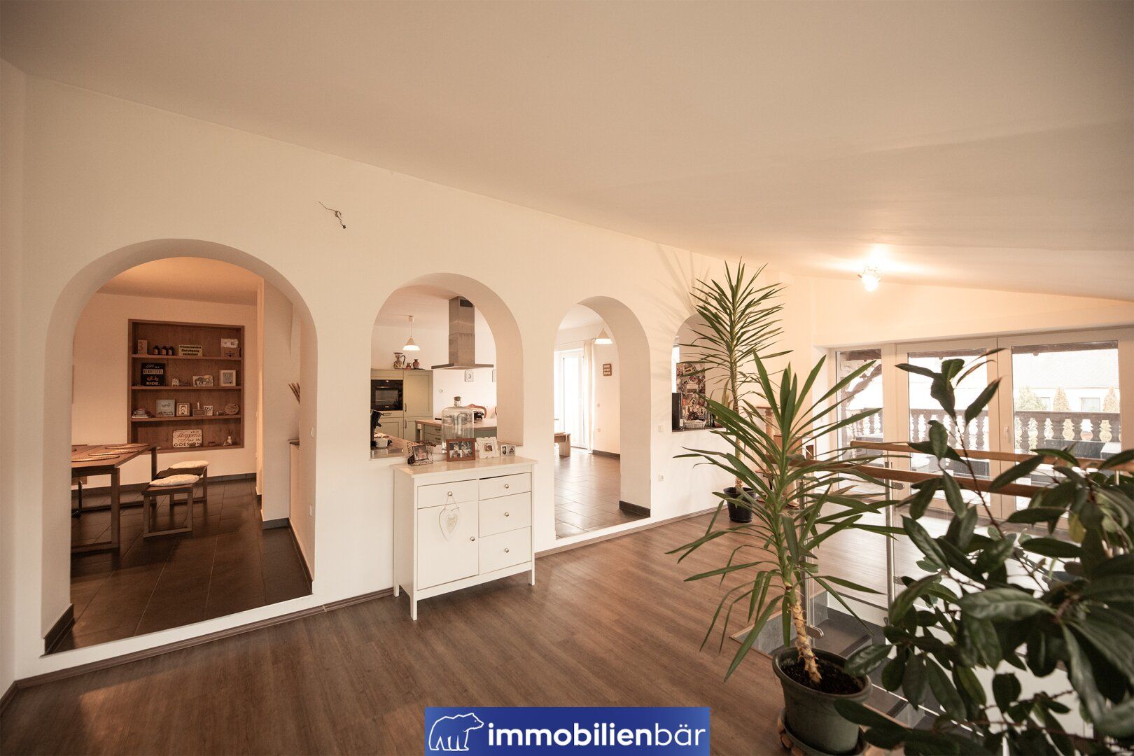 Helle XXL Wohnung mit 2 Terrassen und vielen Extras - Top Preis