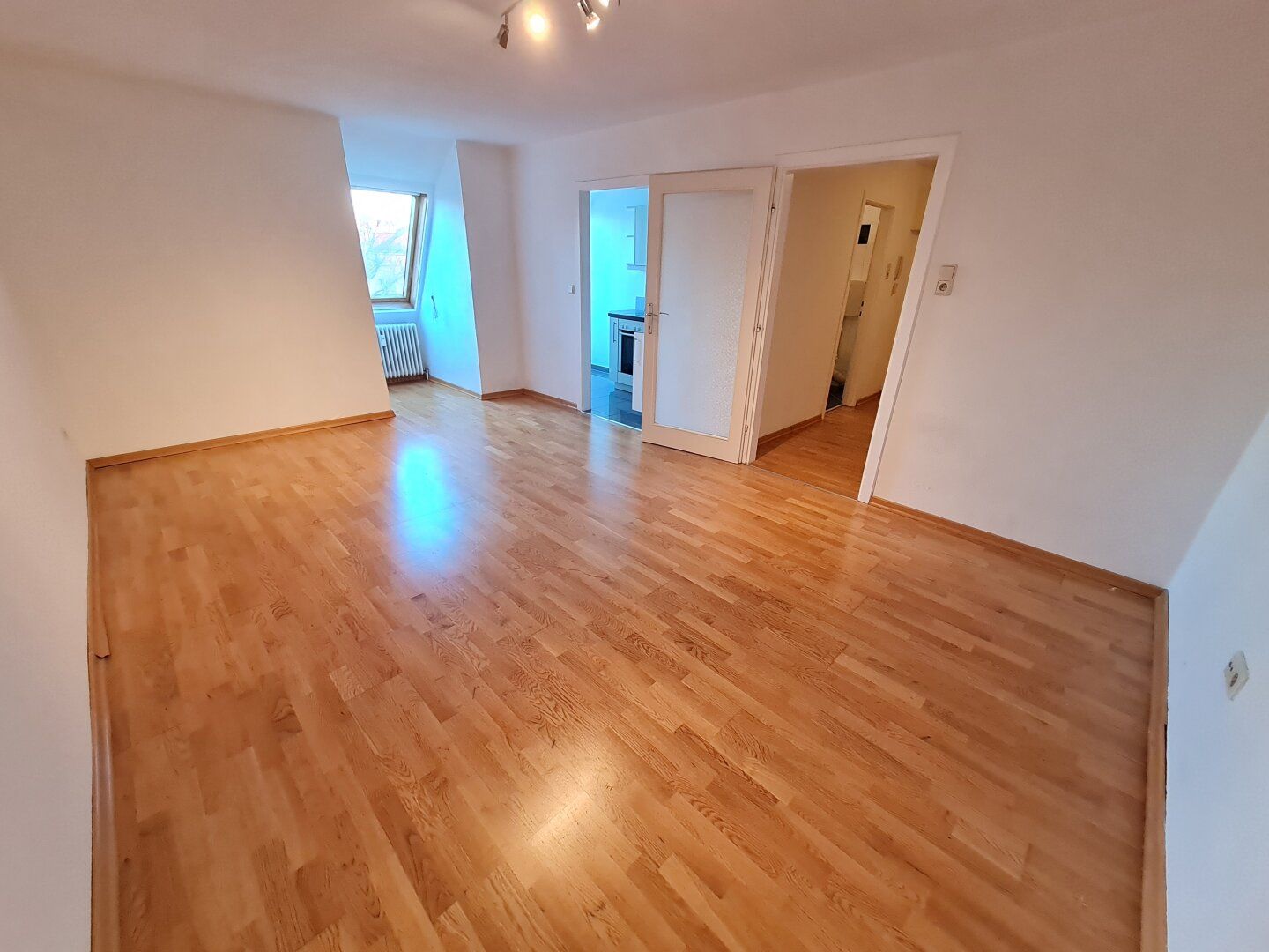 FREIER MIETZINS MÖGLICH!! NEUBAU-GARCONNIERE (36 m²) im DACHGESCHOSS!