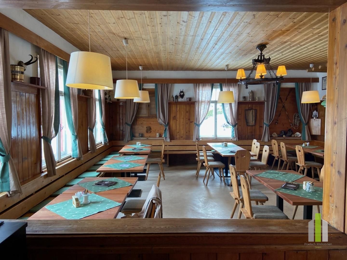 Berghütte/Alm in traumhafter Alleinlage mit Blick auf das atemberaubende Dachsteinmassiv - Ansicht 5