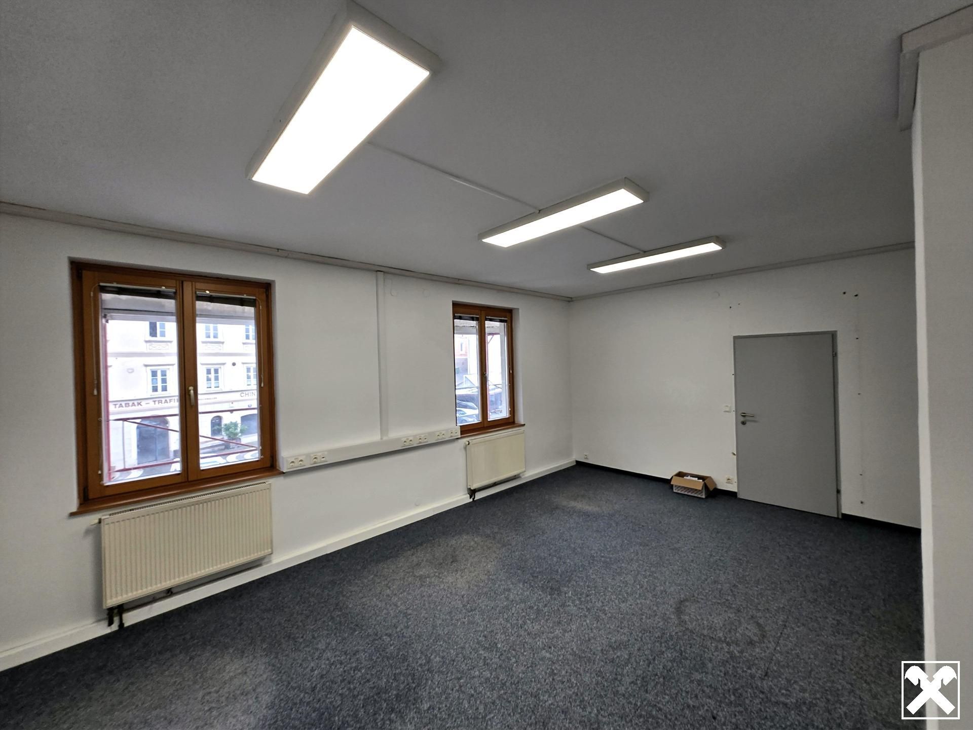 Helle Büroräume in Zentrumsnähe in Haag zu vermieten - Ansicht 3