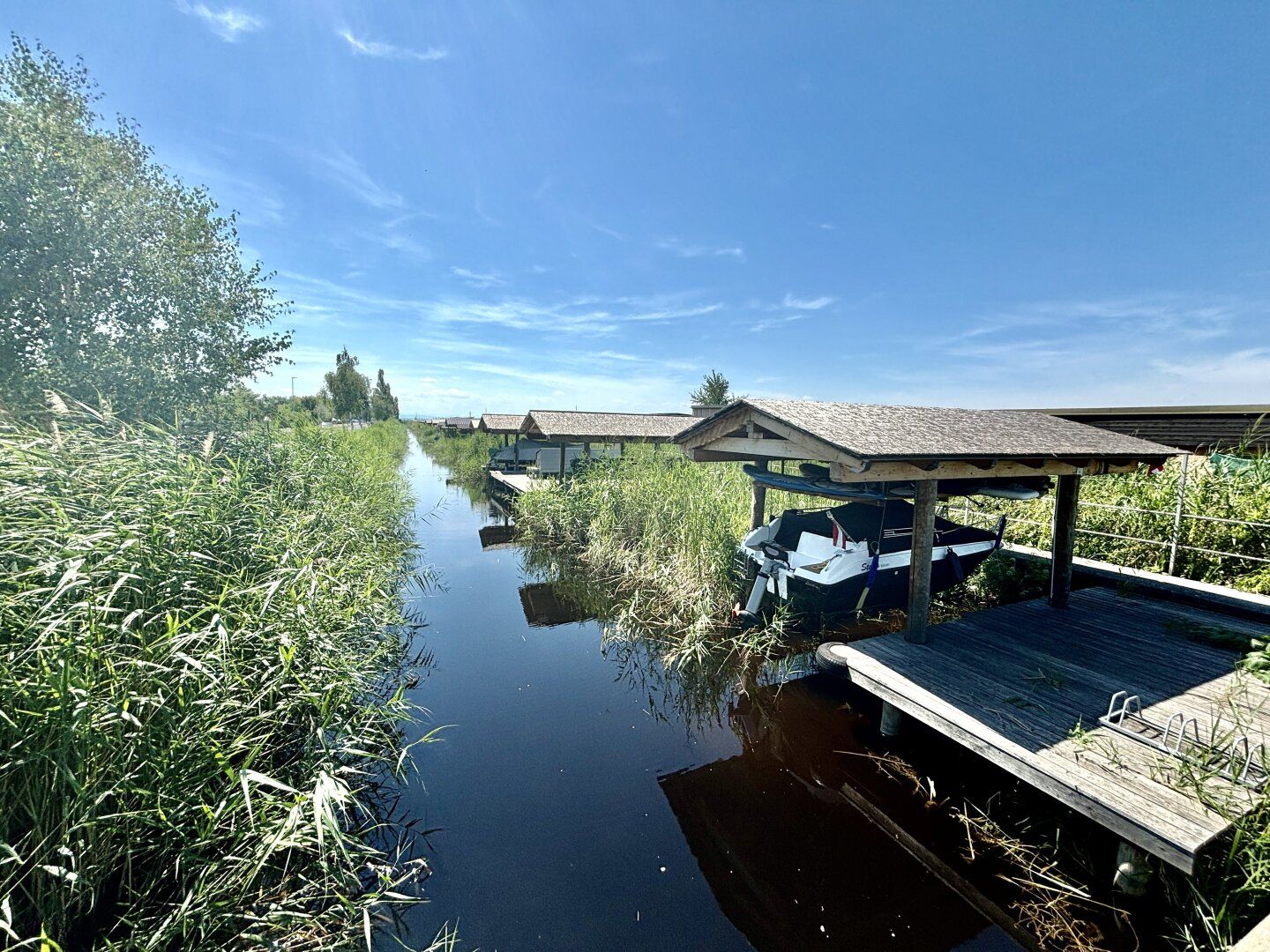 Pfahlbau in Weiden am See - Strandbadsiedlung