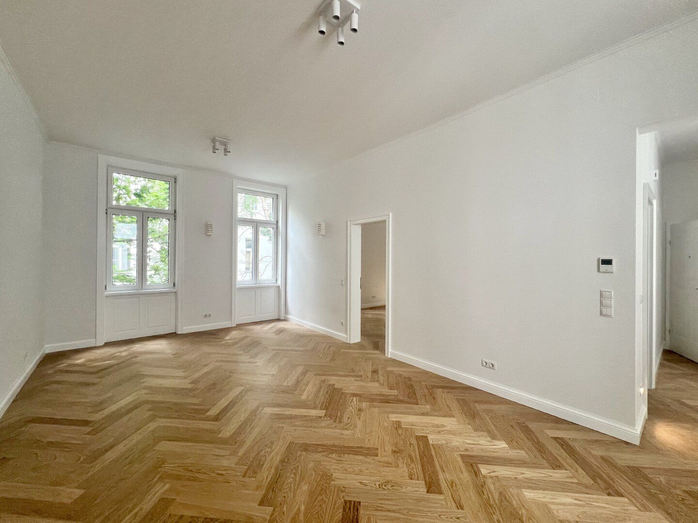 Max-Winter-Platz 18 - Stilaltbau mit einzigartigem Parkblick