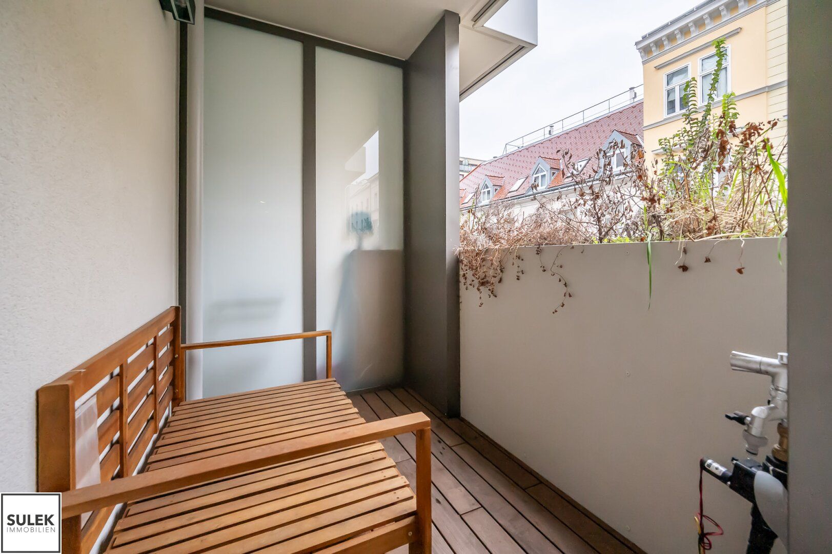 schöner Neubau! 2 Zimmer + westseitige Loggia in beliebter Lage (Zieglergasse) ab 1.9.!