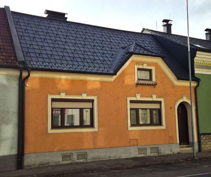 EINFAMILIENHAUS AUF GROSSEM GRUNDSTÜCK