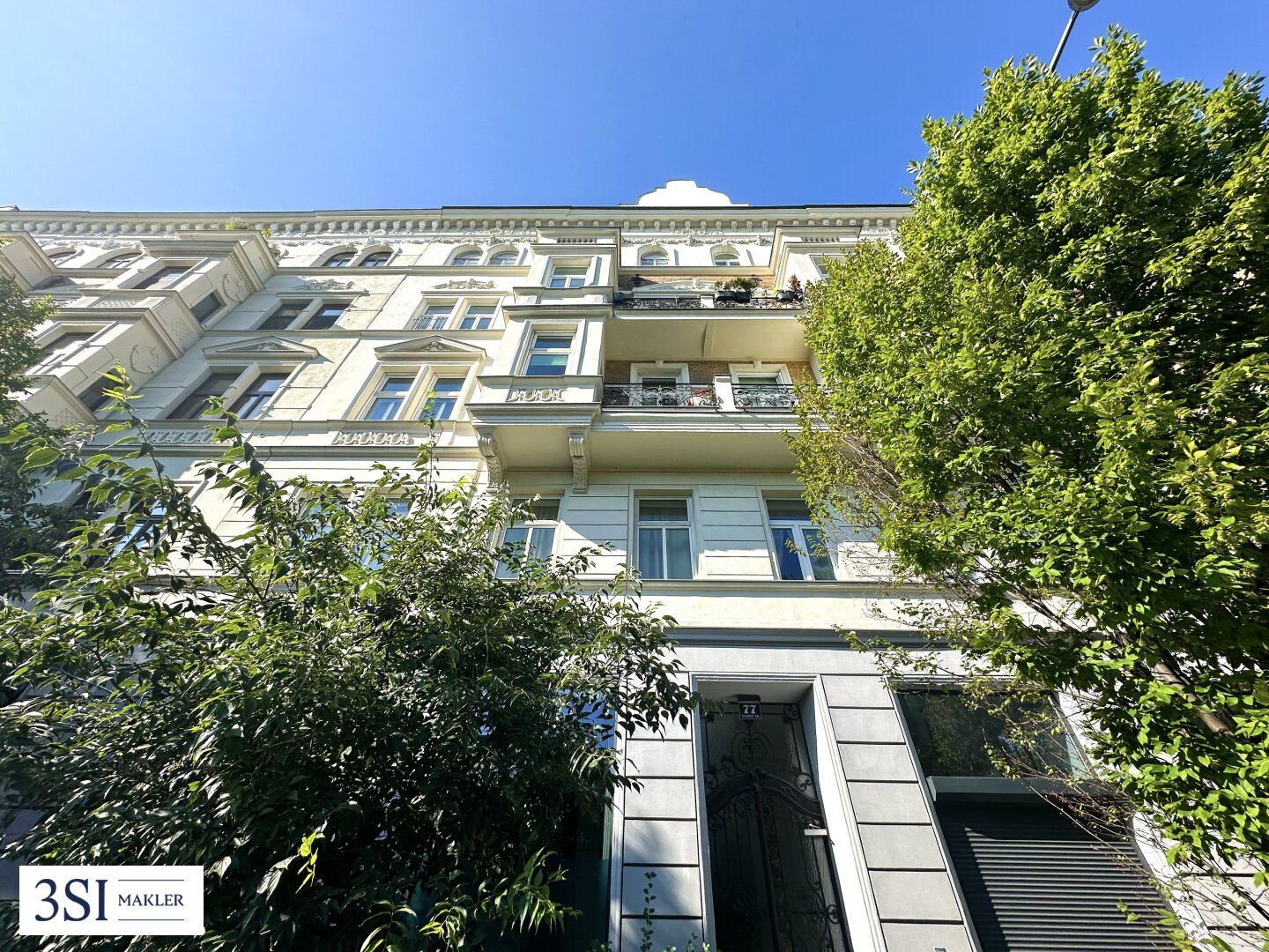 3-Zimmer-Wohnung im Stilaltbau - bereit für neue Ideen